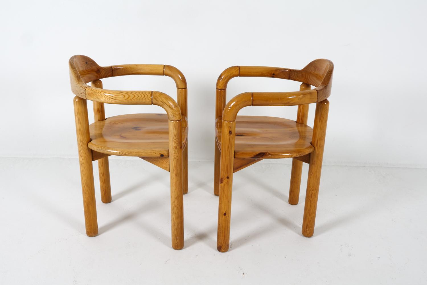 Danois (6) Chaises de salle à manger en pin danois par Rainer Daumiller, circa 1970 en vente