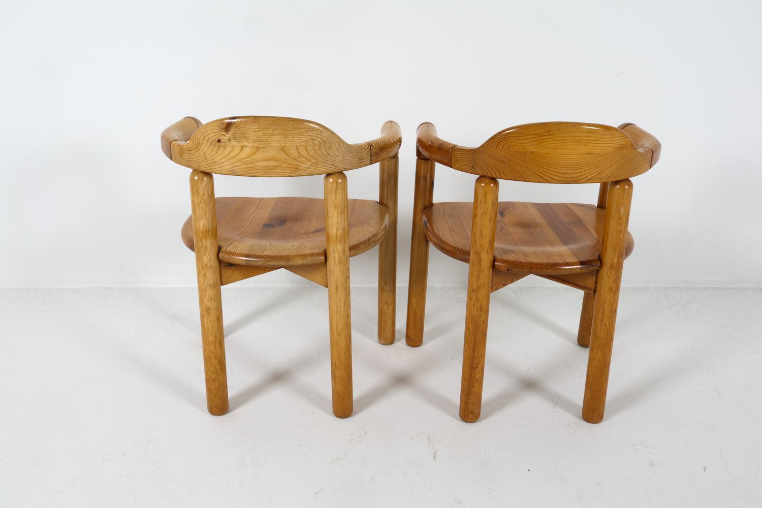 (6) Chaises de salle à manger en pin danois par Rainer Daumiller, circa 1970 Bon état - En vente à Norwalk, CT