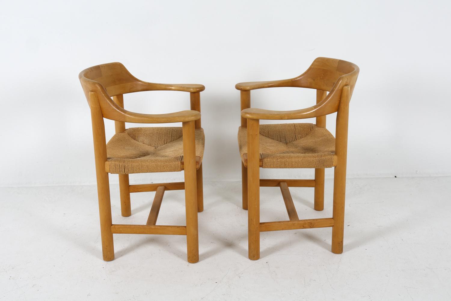 (6) Chaises de salle à manger en pin danois par Rainer Daumiller, circa 1970 Bon état - En vente à Norwalk, CT