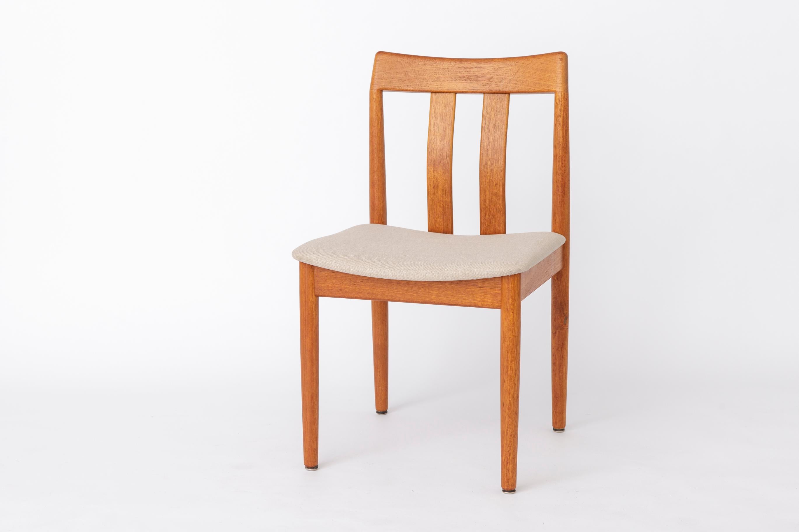 6 Danish Teak Chairs, 1960s – Vamdrup Stolefabrik – Mid Century Modern Dining Ch (Moderne der Mitte des Jahrhunderts) im Angebot