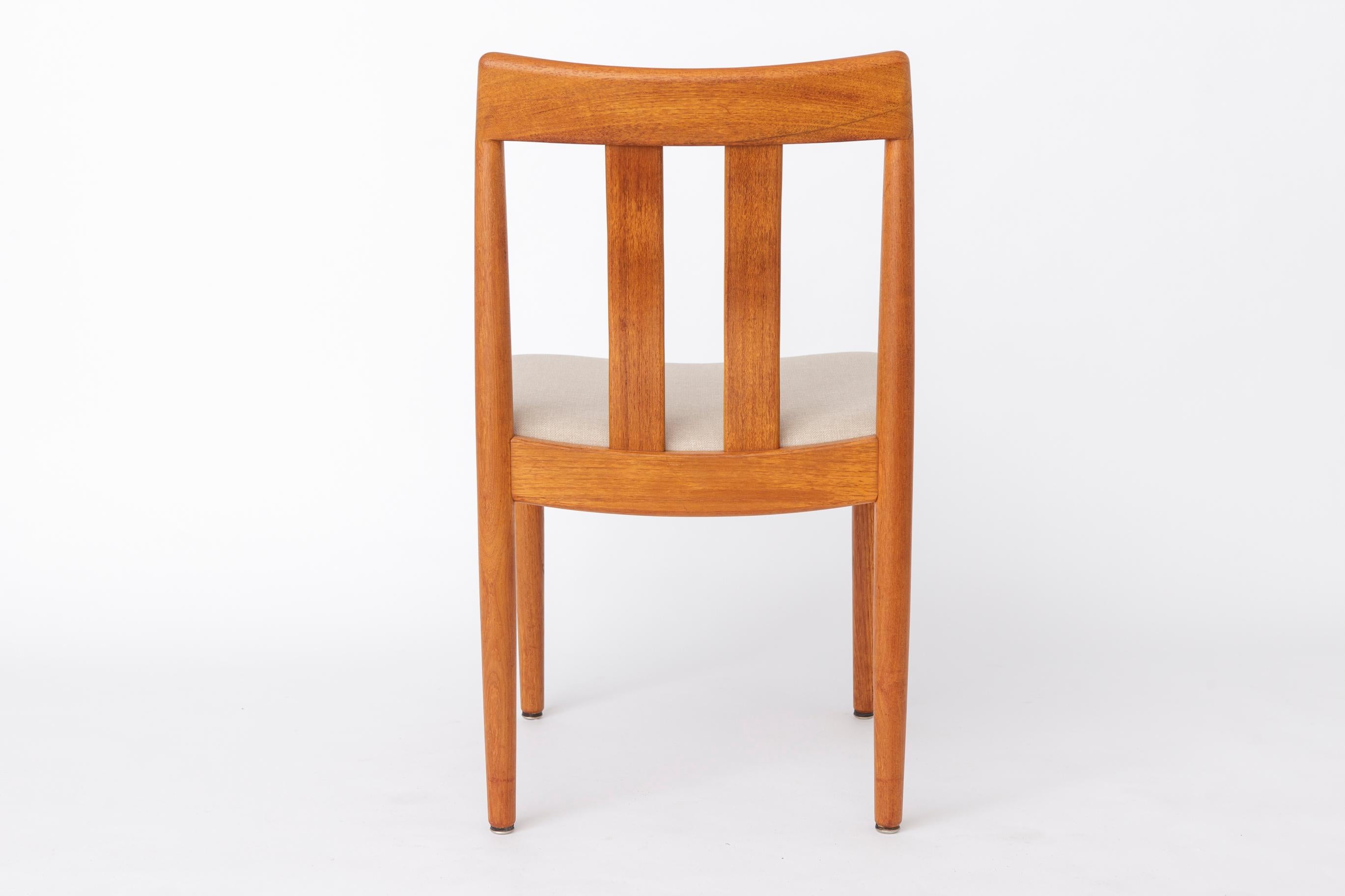 6 Danish Teak Chairs, 1960s – Vamdrup Stolefabrik – Mid Century Modern Dining Ch (Mitte des 20. Jahrhunderts) im Angebot