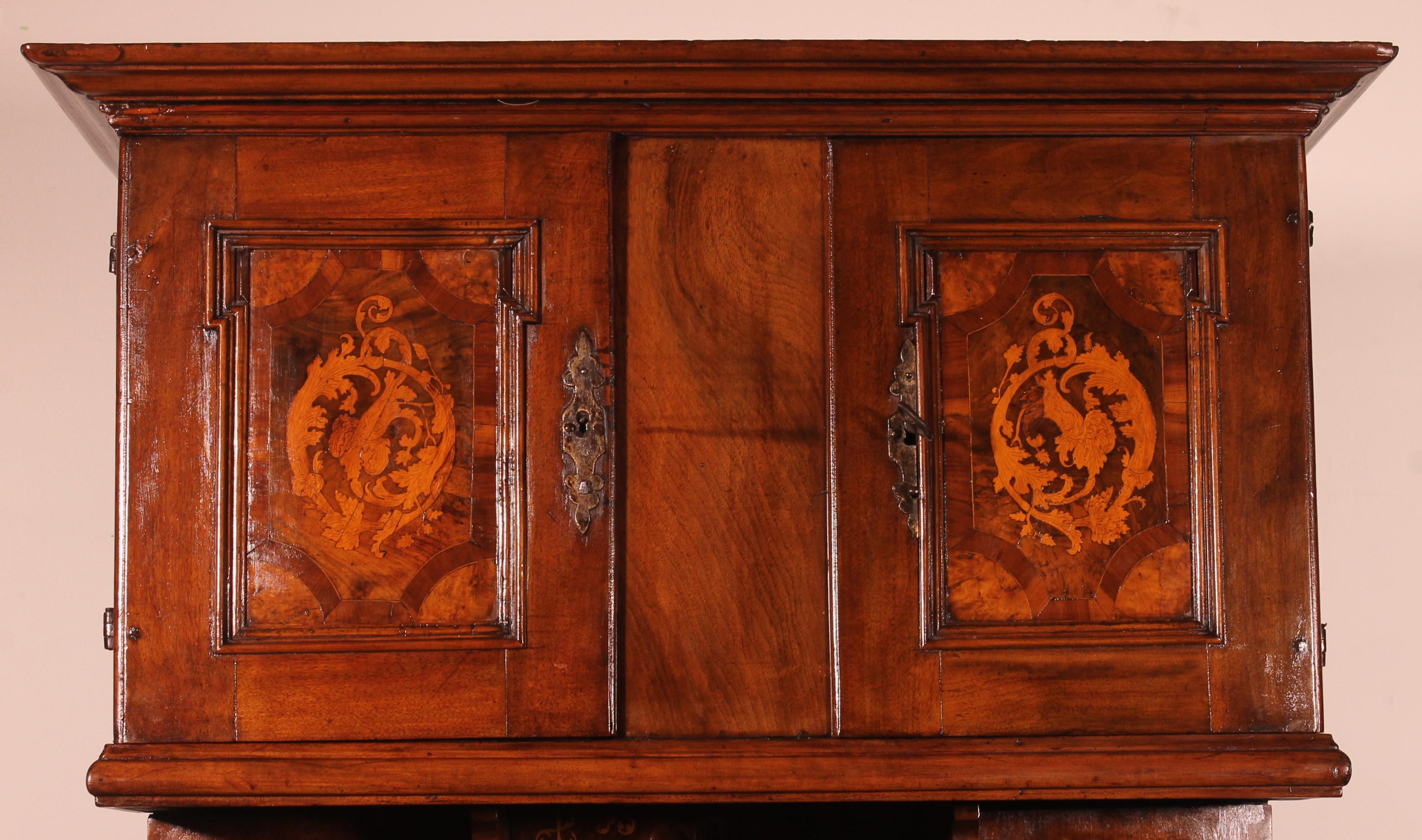 18th Century and Earlier 6 Doors Buffet In Walnut Dated 1639 For Sale