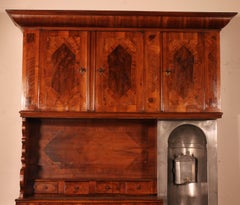 6 Doors Buffet In Walnut Louis XIV-17 ° Century With Fountain