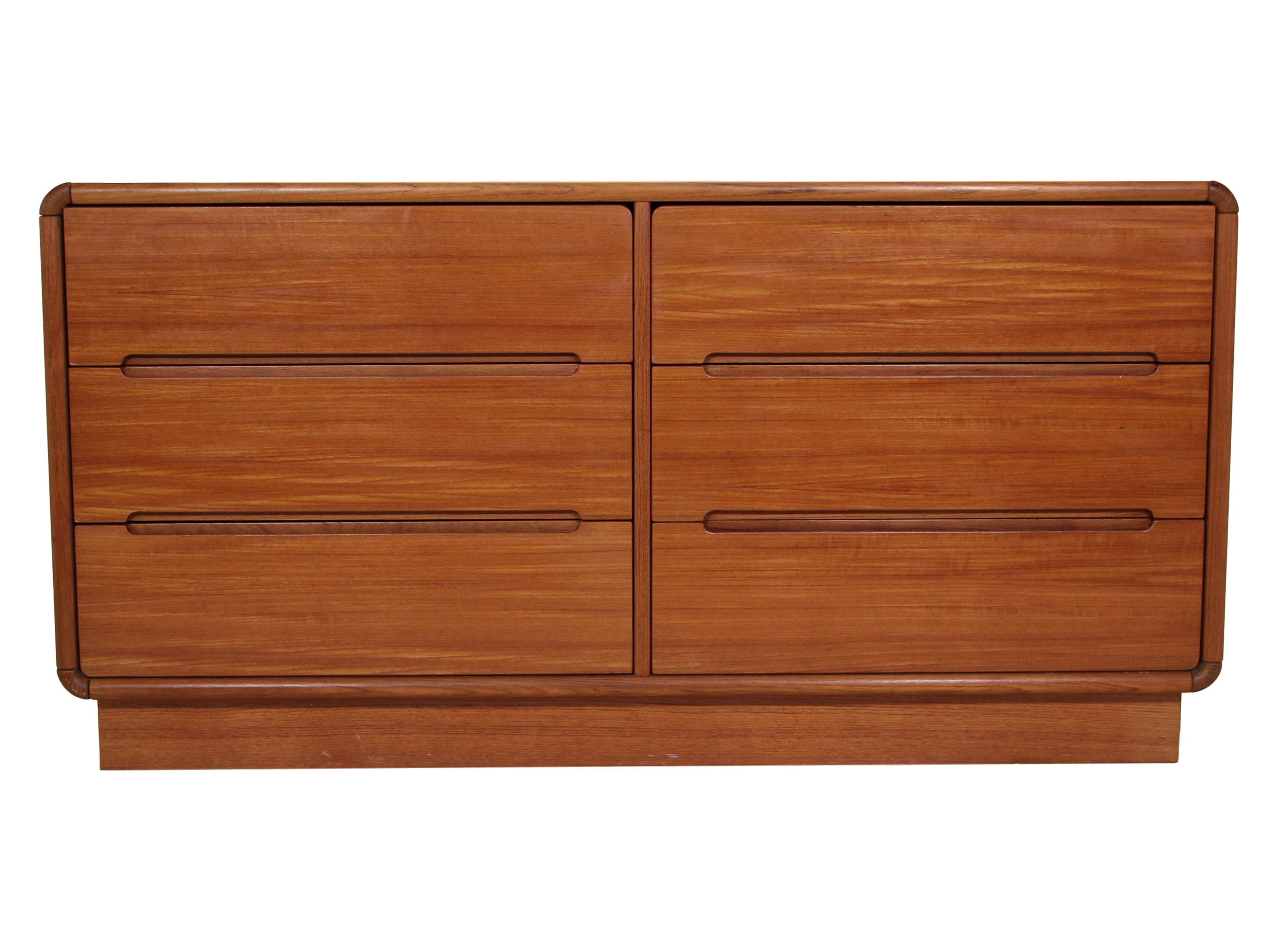 campaign dresser