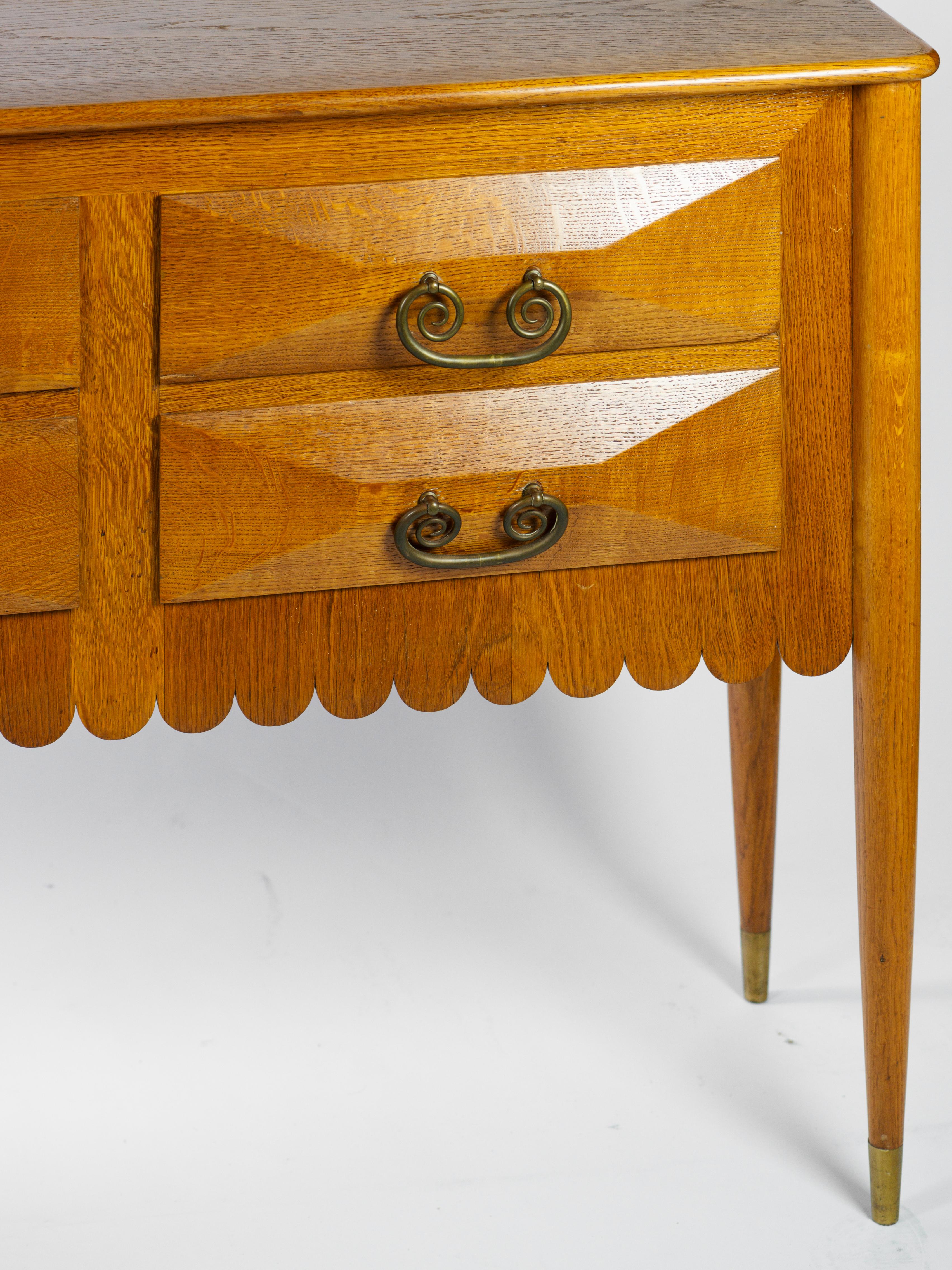 Italian 6 drawers commode in gold wood by Paolo Buffa