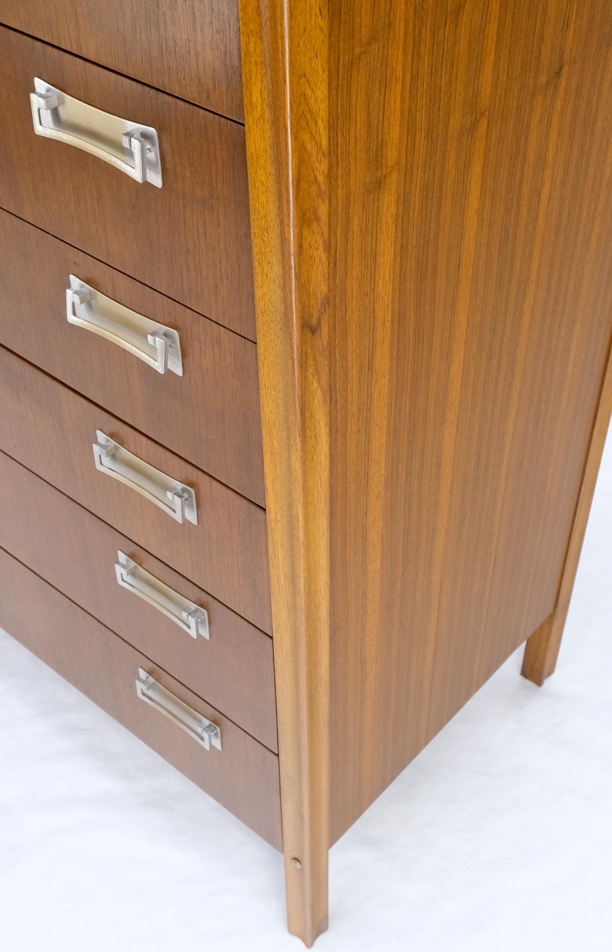 6 Drawers Drop Pulls Walnut Mid Century Modern High Chest Dresser Tall Legs MINT For Sale 3