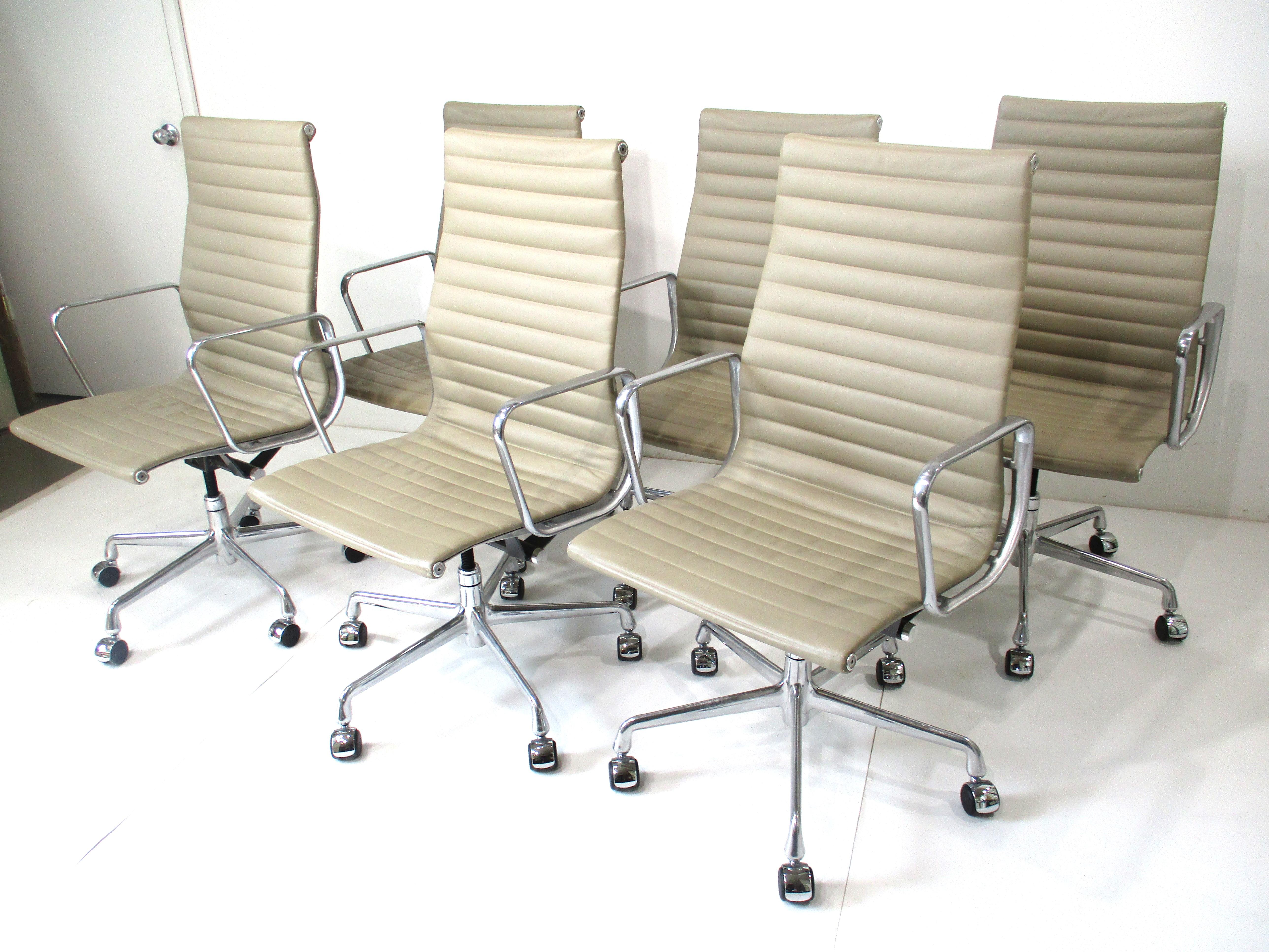 6 Eames 50th Anniversary Executive Aluminum Group Chairs for Herman Miller For Sale 9