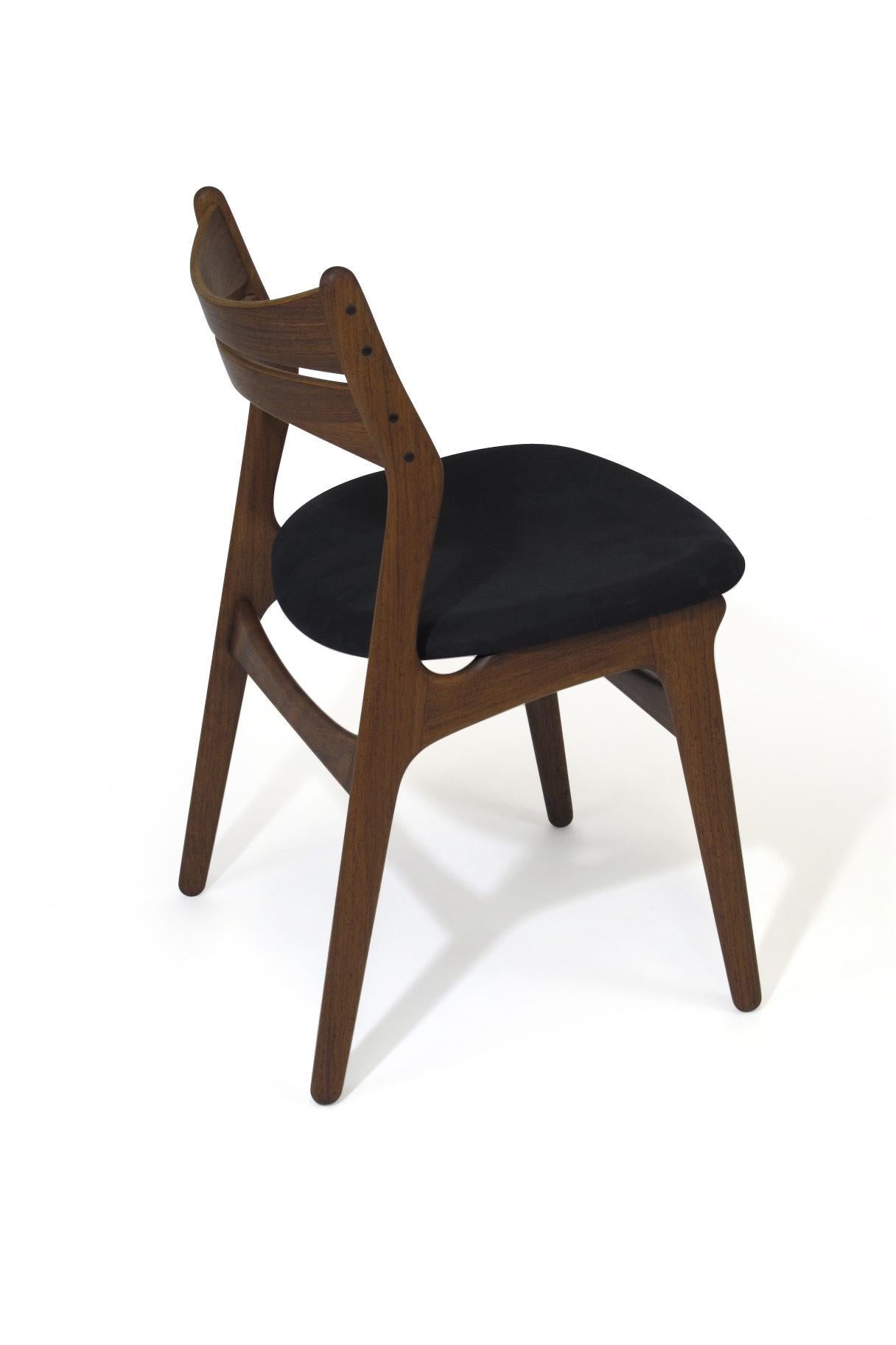 Erik Buch Rosewood Dining Chairs, Set of 6 In Excellent Condition In Oakland, CA