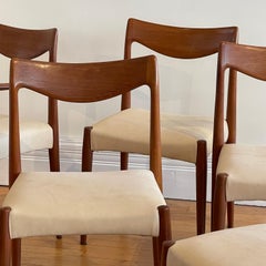 Ausgezeichnete skandinavische moderne Rastad & Relling Esszimmerstühle aus Teakholz und Leder