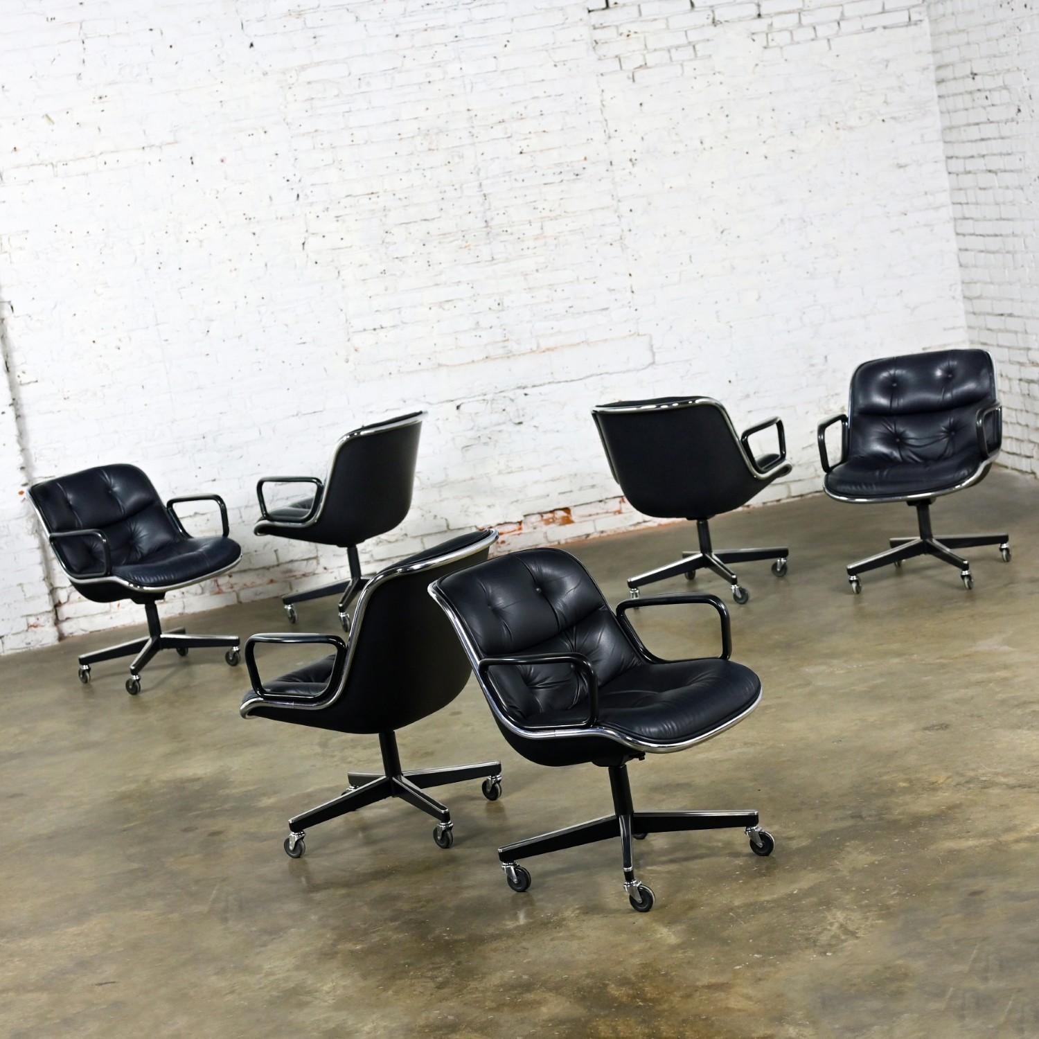 6 Poltrone direzionali di Charles Pollock per Knoll in pelle nera e base a 4 punte In condizioni buone in vendita a Topeka, KS