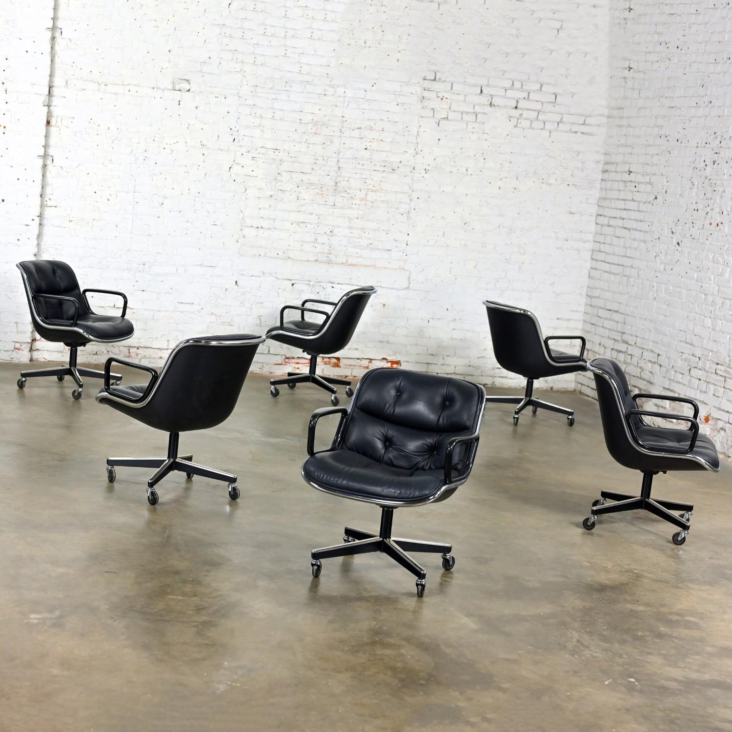 XX secolo 6 Poltrone direzionali di Charles Pollock per Knoll in pelle nera e base a 4 punte in vendita