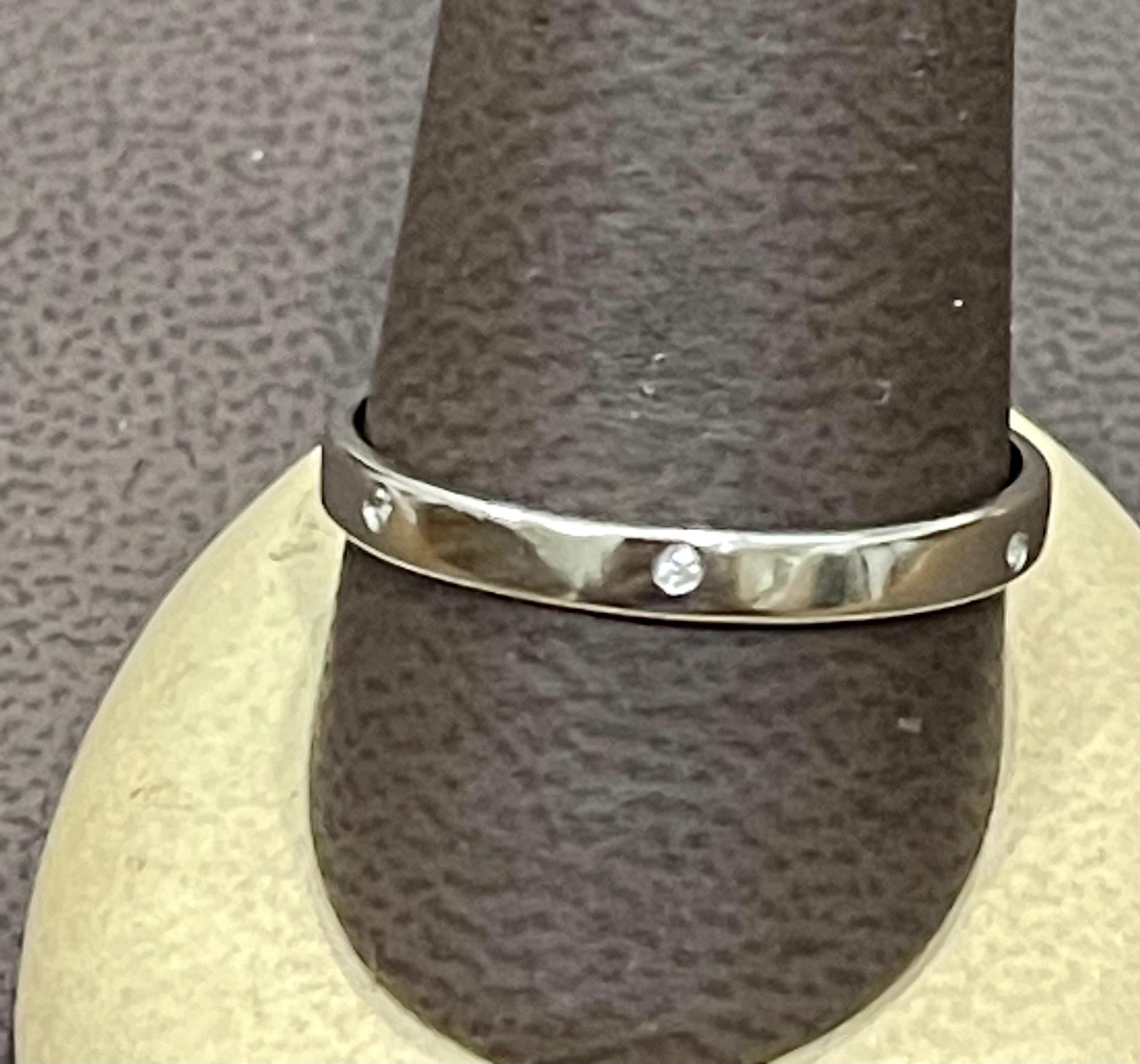 6 Flush Set Bezel Diamond Eternity Wedding Band in 14 Karat White Gold In Excellent Condition For Sale In New York, NY