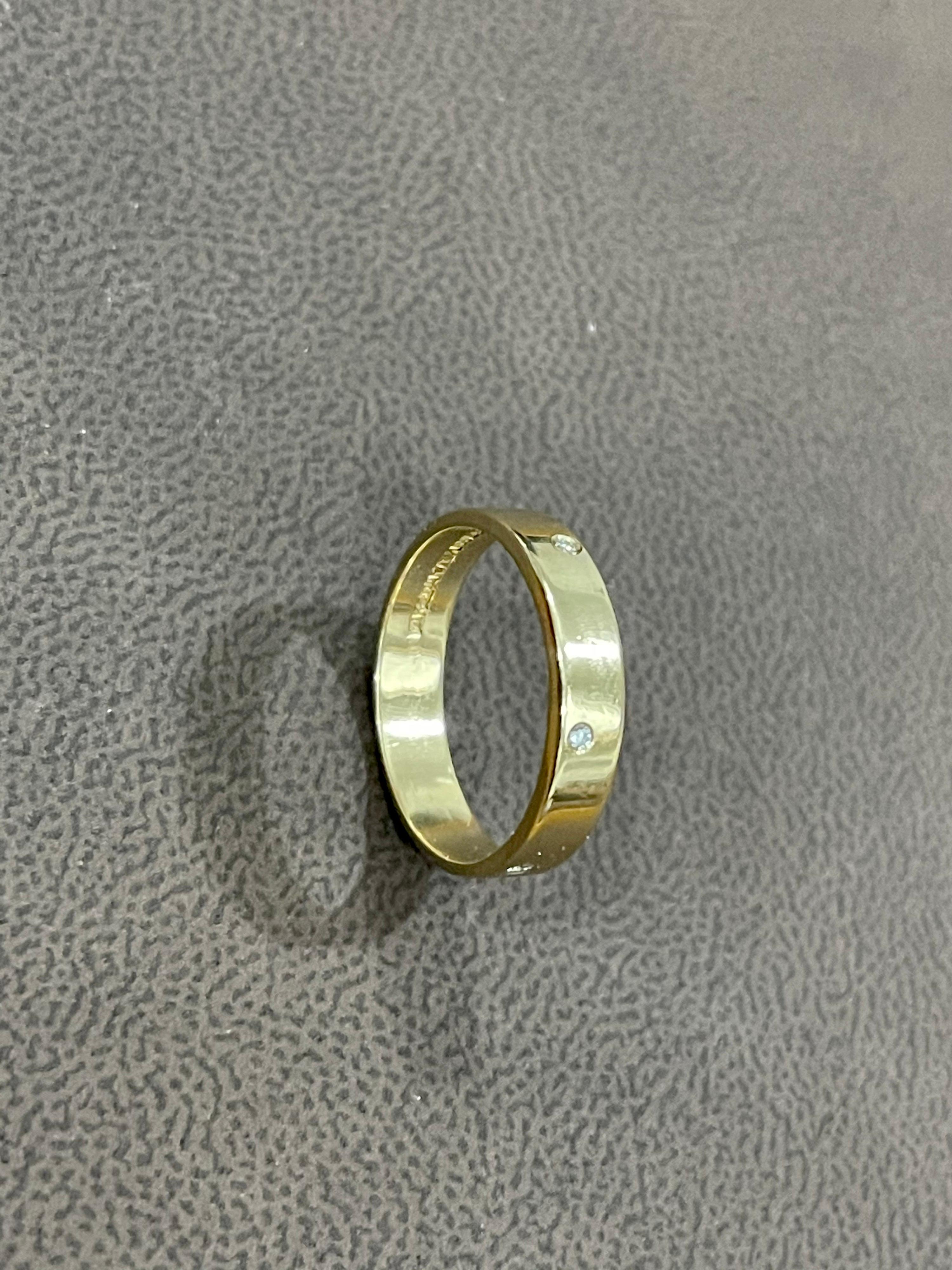 6 Flush Set Bezel Diamond Eternity Wedding Band in 14 Karat Yellow Gold For Sale 4