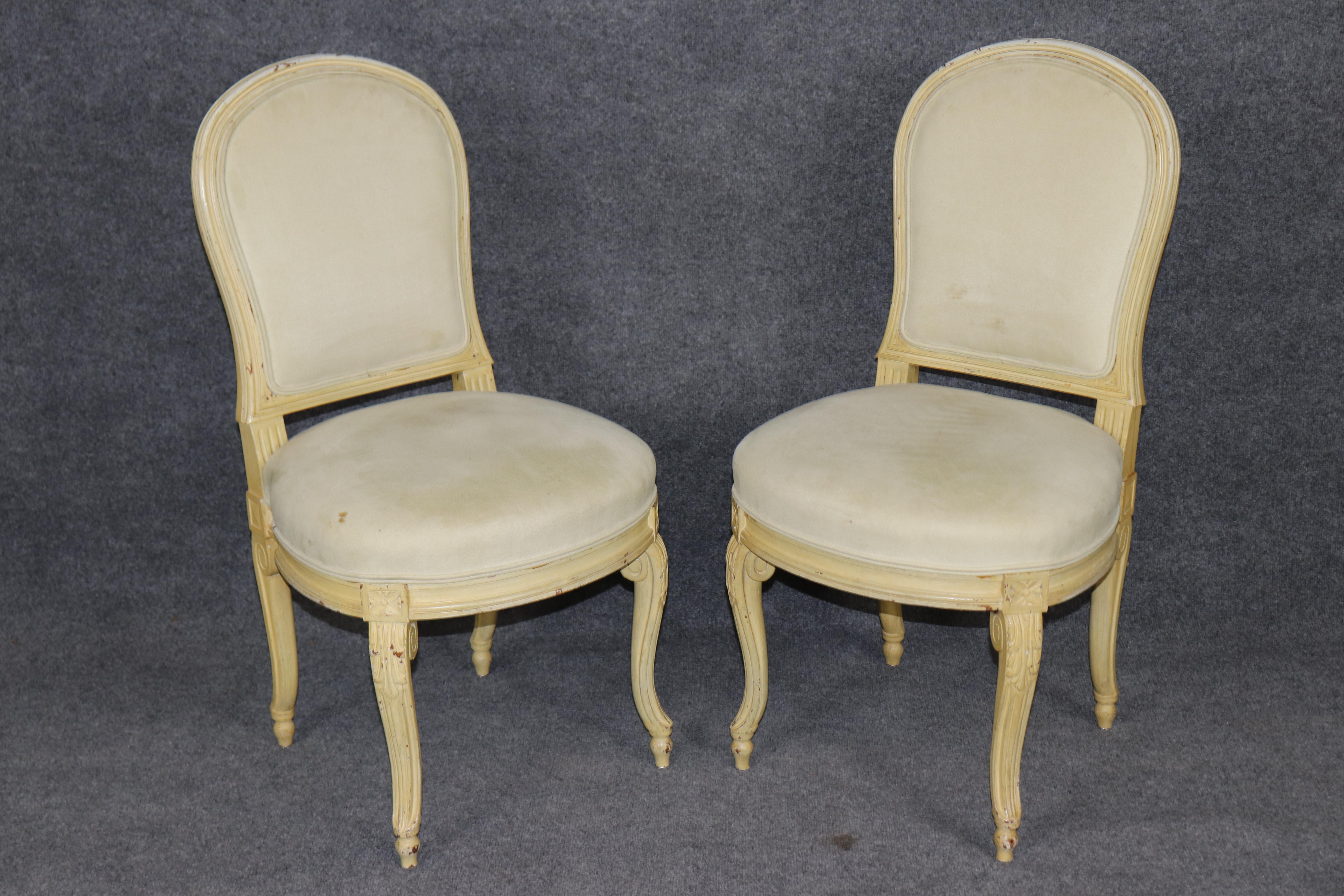 6 Sillas auxiliares francesas estilo Luis XV de principios del siglo XX decoradas con pintura envejecida Tallado en venta