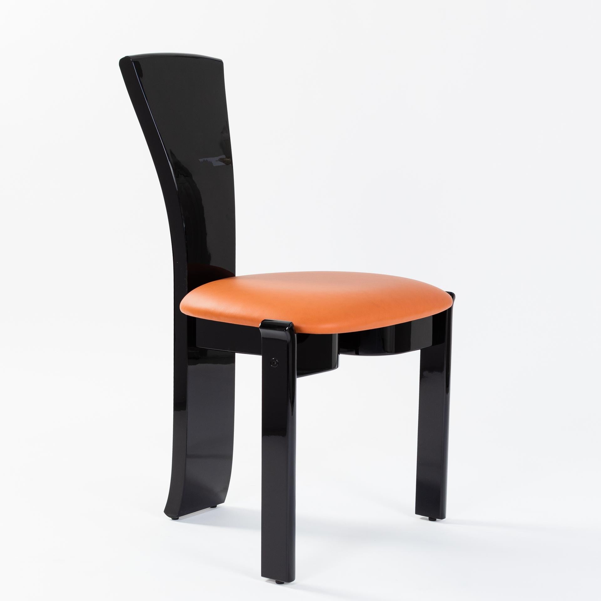Hand-Crafted 6 French Mid-Century Dining Room Chairs Black Lacquer Hermès Colored Leather For Sale