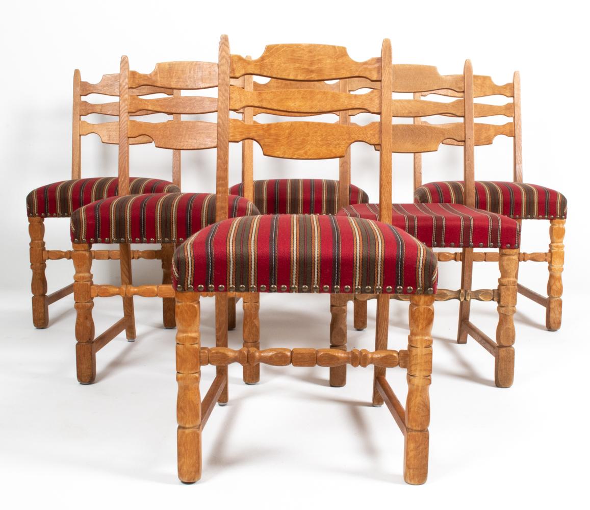 Scandinavian Modern (6) Henning Kjaernulf Danish Mid-Century Oak Dining Chairs For Sale
