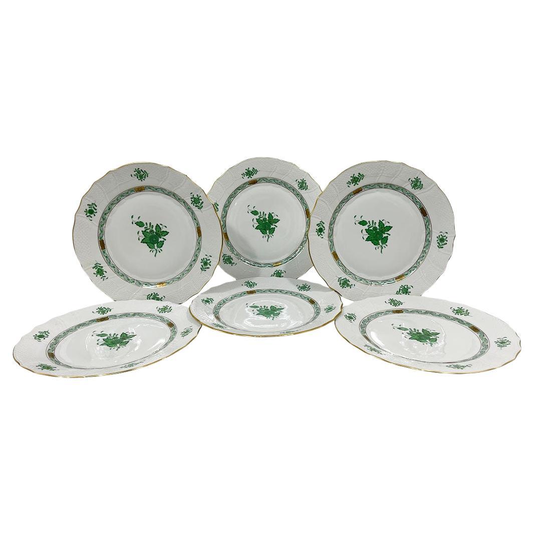 6 Herend "Chinese Bouquet Apponyi Green" Dinner Plates, 1980s For Sale