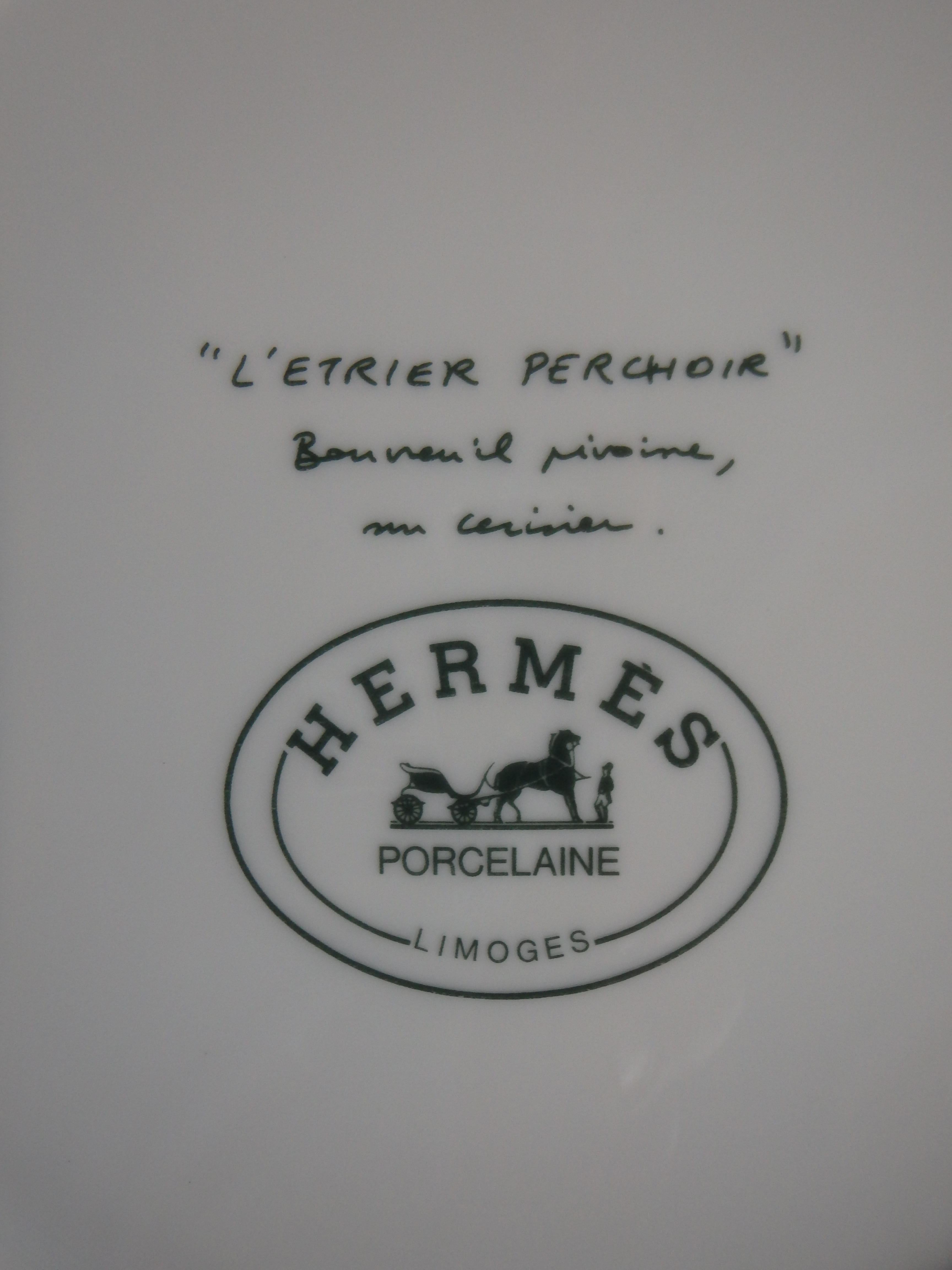 6 HERMES, Paris von Limoges, Essteller der Serie „L'etrier perchoir“  7