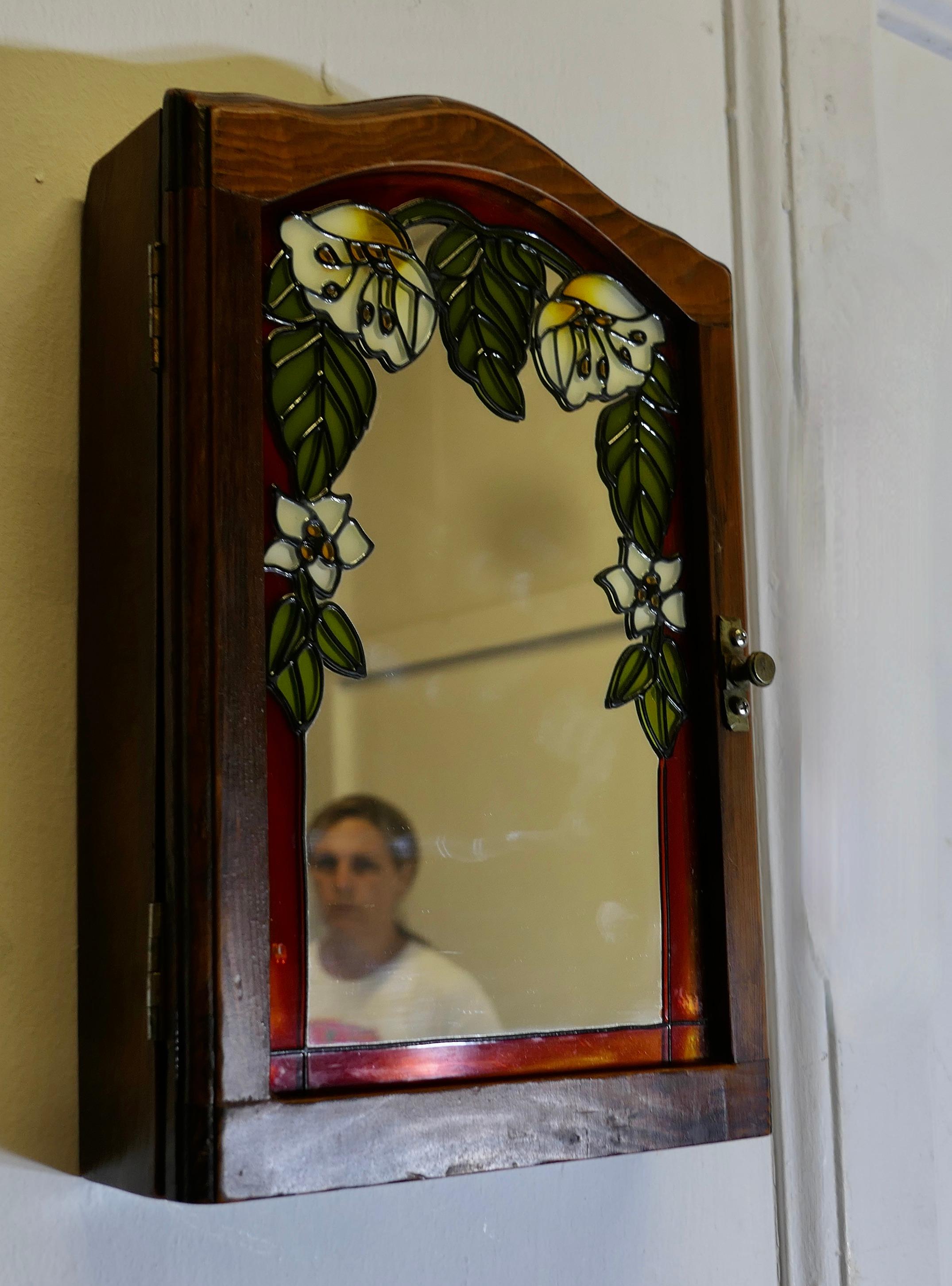 Milieu du XXe siècle Armoire à clés à 6 crochets en vente