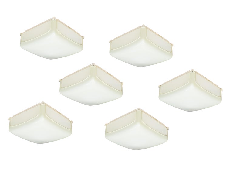 Rubber Consultation Come up with 6 Ivory Plastic 1969 Cnosso Wall or Ceiling Lamps by Mangiarotti for  Artemide For Sale at 1stDibs