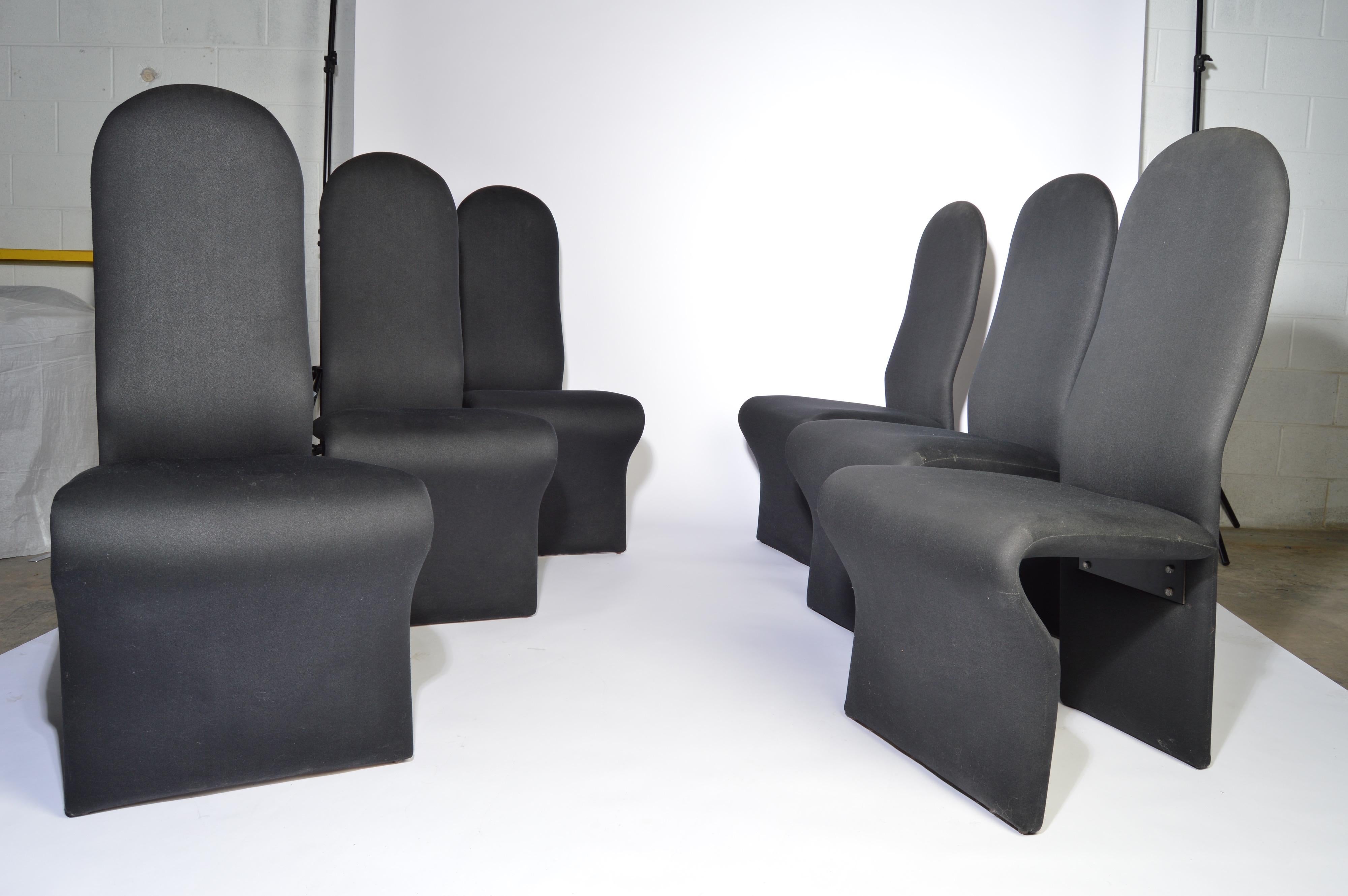 A set of 6 Postmodern contemporary high back dining chairs in the manner of Jan Ekselius, circa 1980.
Outstanding vintage condition having clean black upholstery and extremely sturdy construction. Ready for use!