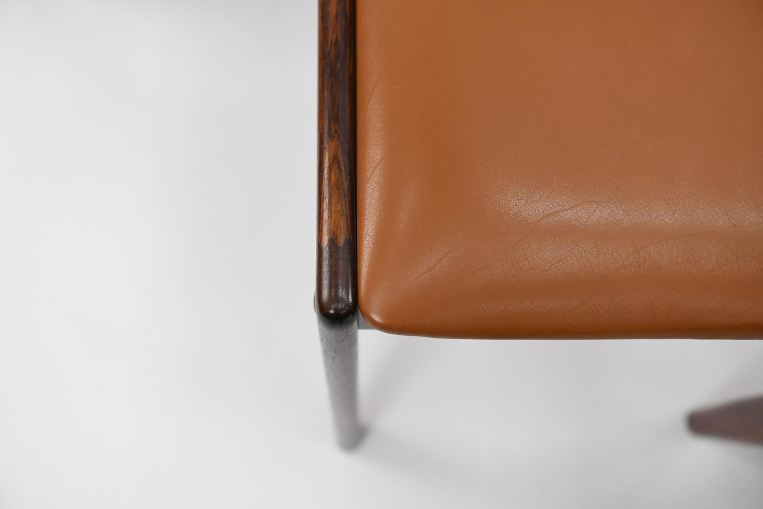 '6' Johannes Andersen for Uldum Mobelfabrik Rosewood Dining Chairs In Good Condition In Norwalk, CT