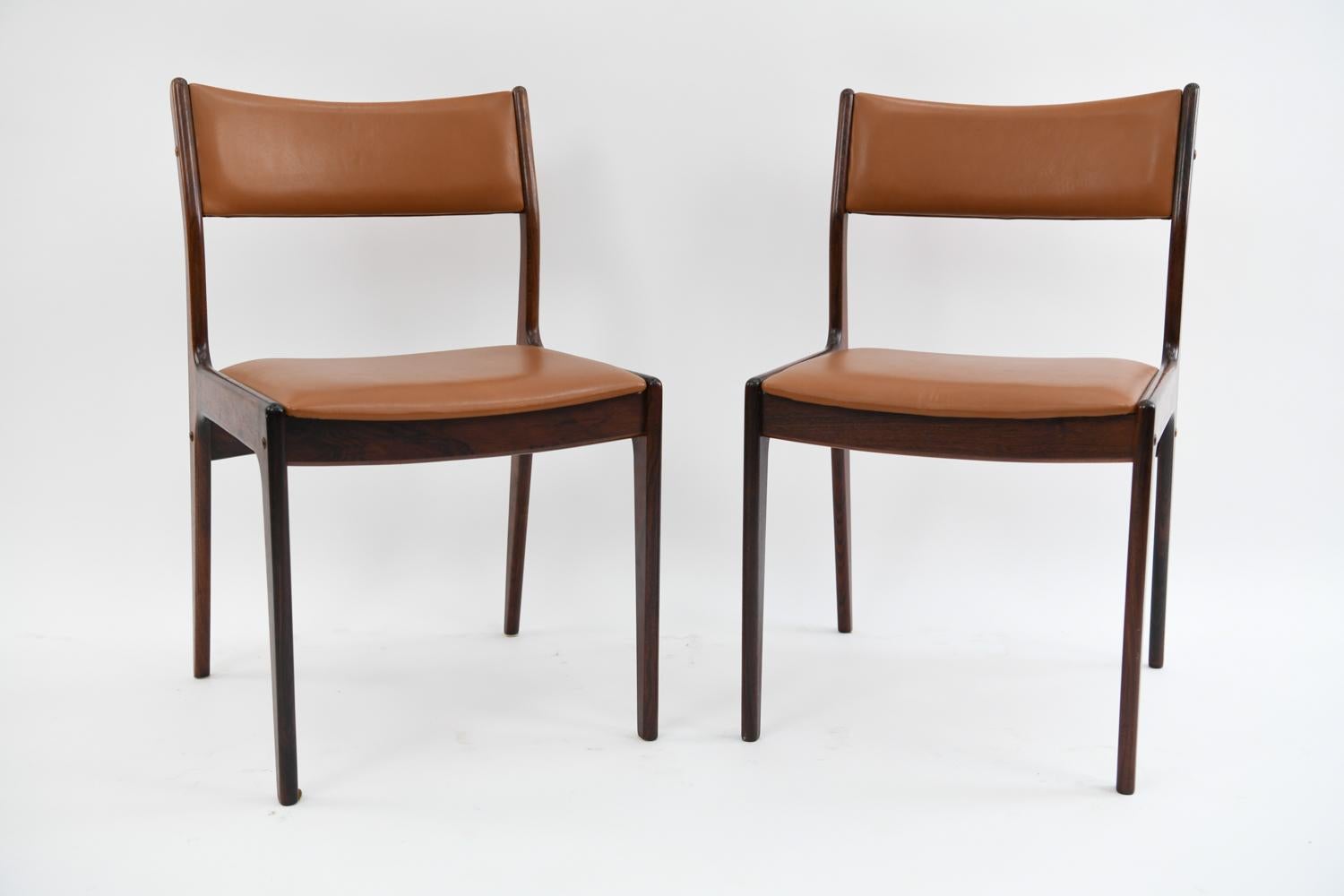 '6' Johannes Andersen for Uldum Mobelfabrik Rosewood Dining Chairs 1