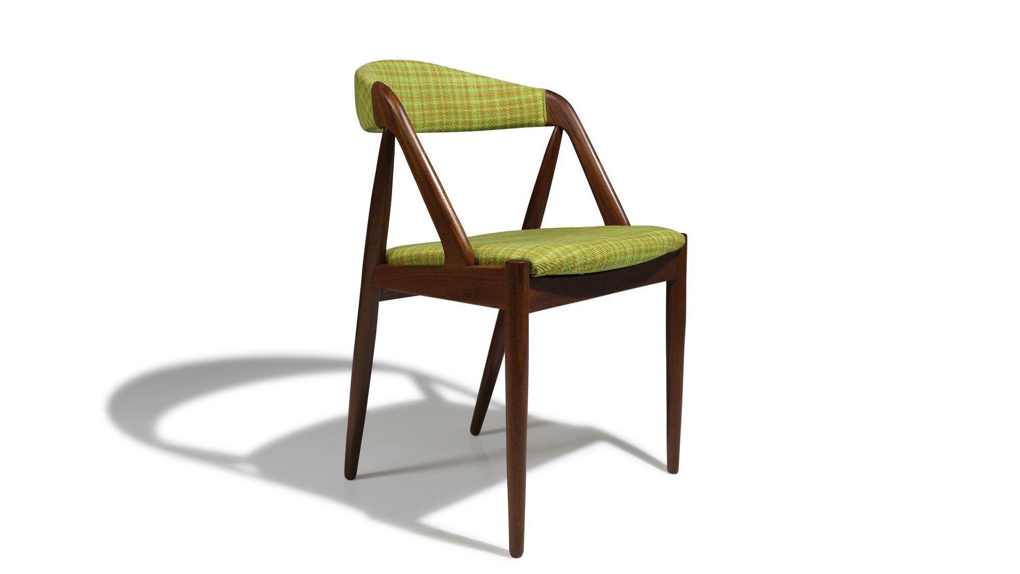 Scandinavian Modern 6 Kai Kristiansen Danish Dining Chairs in Original Fabric For Sale