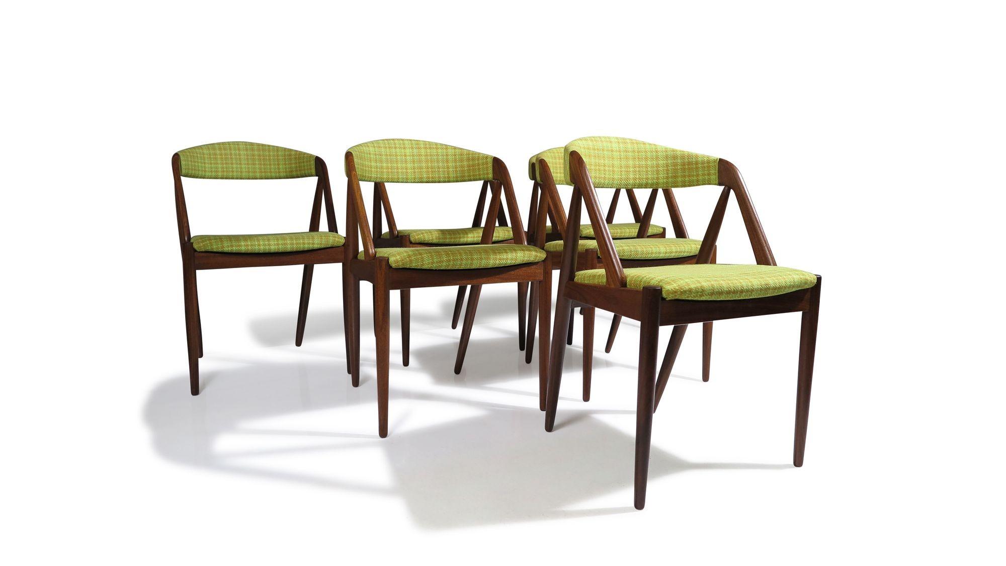 6 chaises de salle à manger danoises Kai Kristiansen en tissu d'origine en vente 1