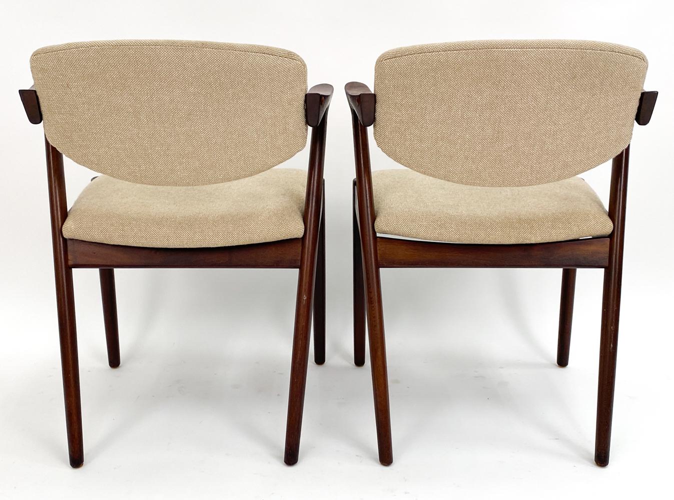 (6) Kai Kristiansen Modell 42 „Z“ Esszimmerstühle aus dunkel gebeizter Eiche, ca. 1960er Jahre im Angebot 10