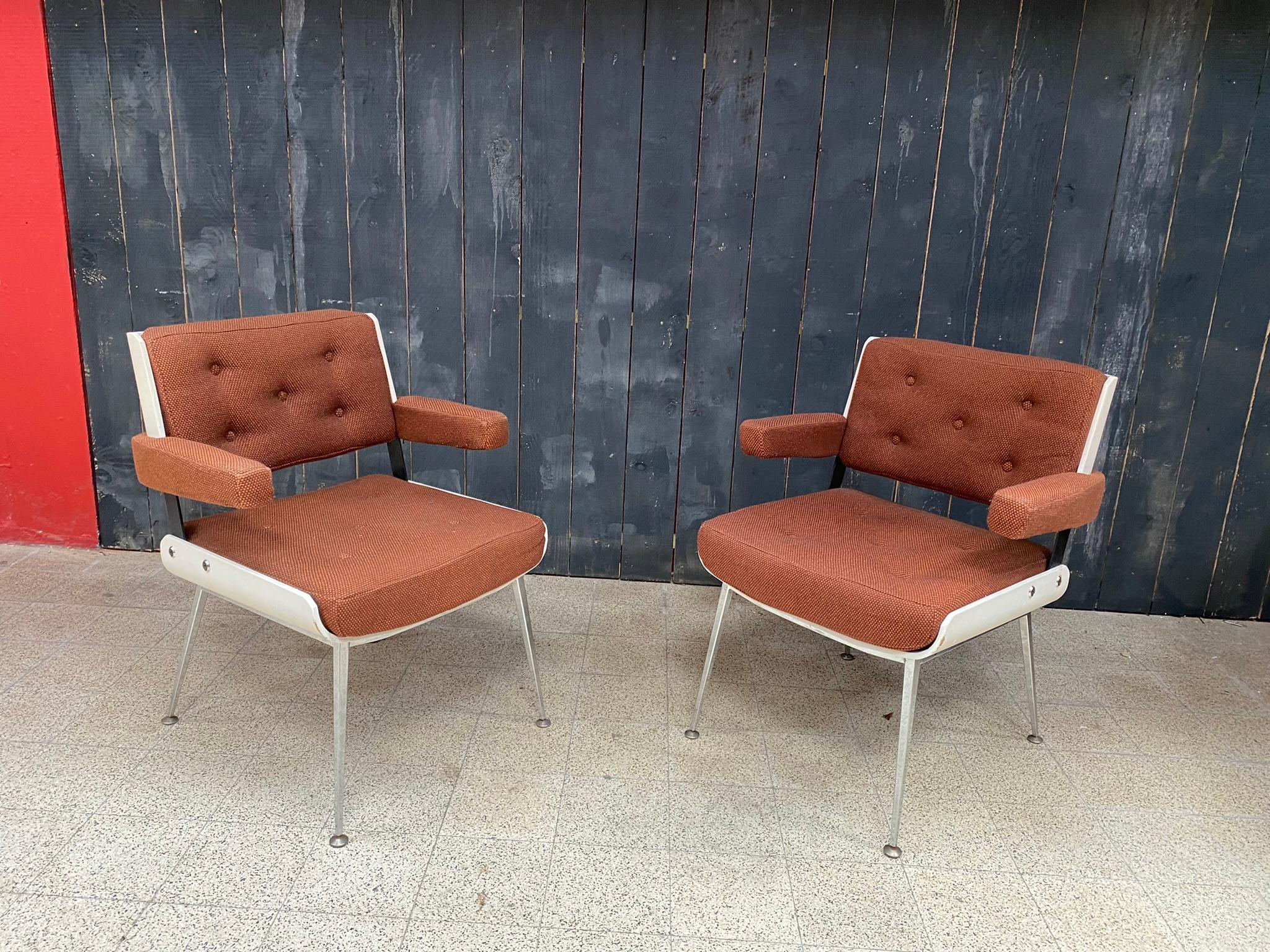 6 Lacquered Plywood and Chrome Chairs by Alain Richard, France, 1960s In Good Condition In Saint-Ouen, FR