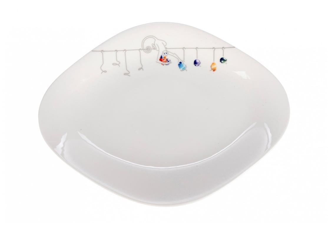 6 Custom Villeroy & Boch shallow bowls For Le Cirque (Bloomberg Building) with a monkey picking the gemstones from the clothesline.
Maker: Villeroy & Boch for Le Cirque, Germany
Dimensions:  10
