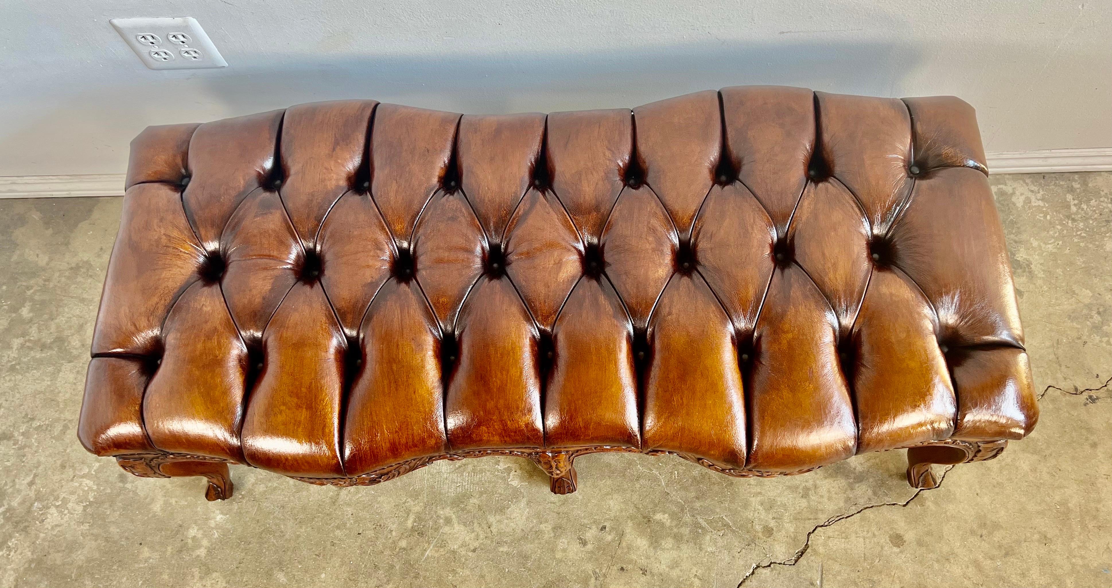 6-Legged French Louis XV Style Leather Tufted Bench In Good Condition In Los Angeles, CA
