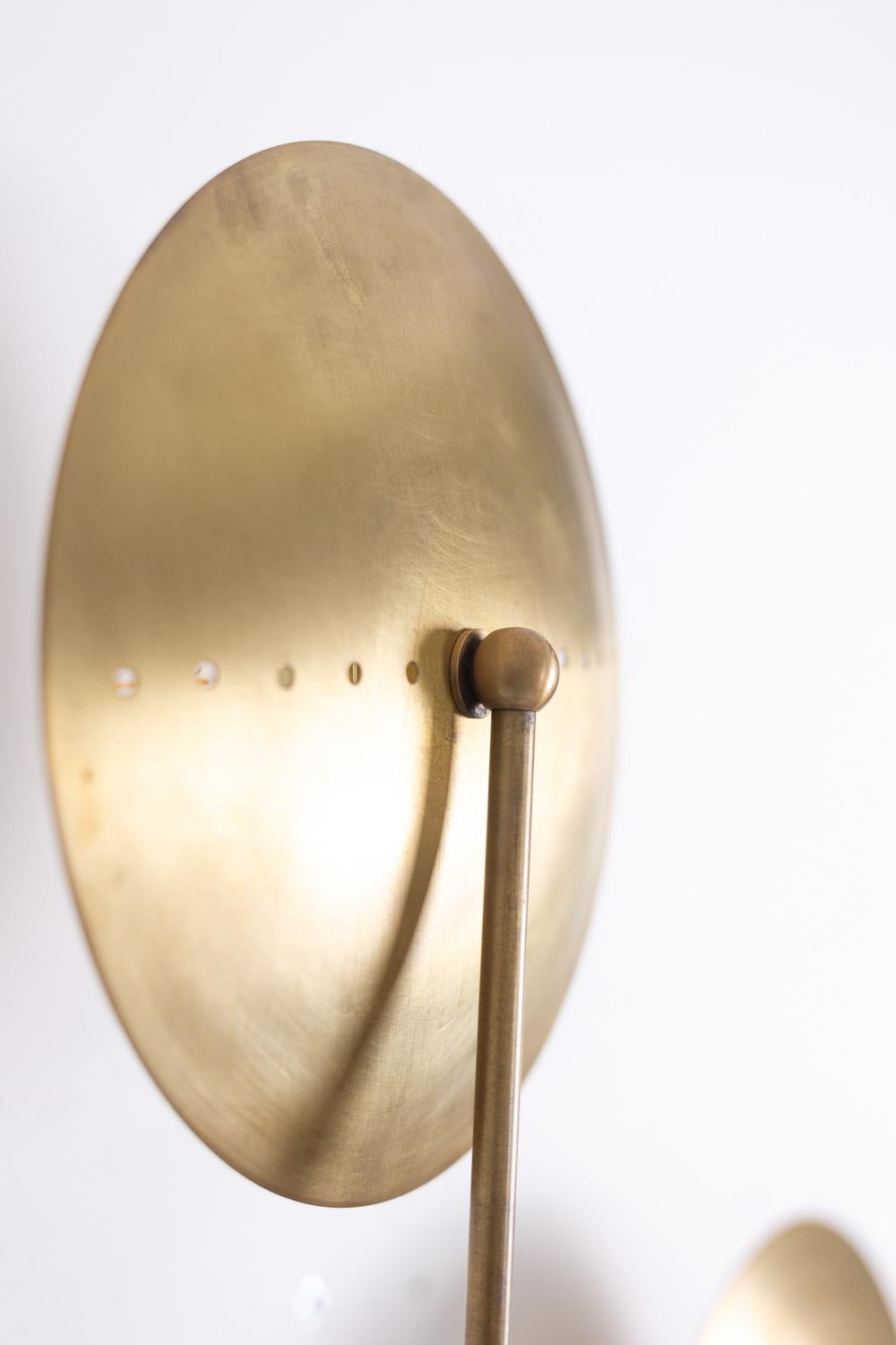 XXI secolo e contemporaneo Applique a 6 luci in ottone patinato, opera contemporanea in vendita