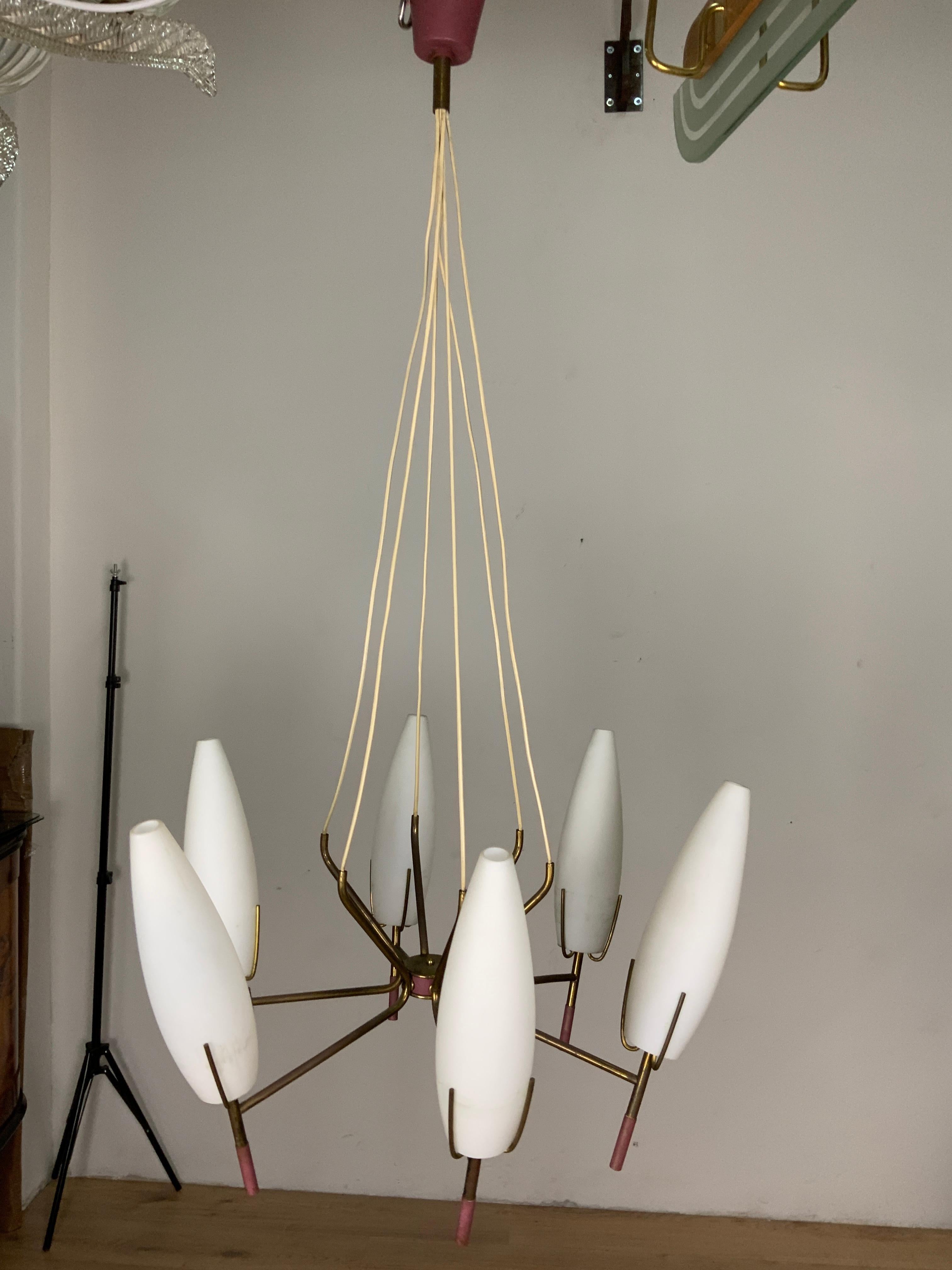 Chandelier from the 1950s, 6 lights, attributed to the manufacturer Stilnovo.