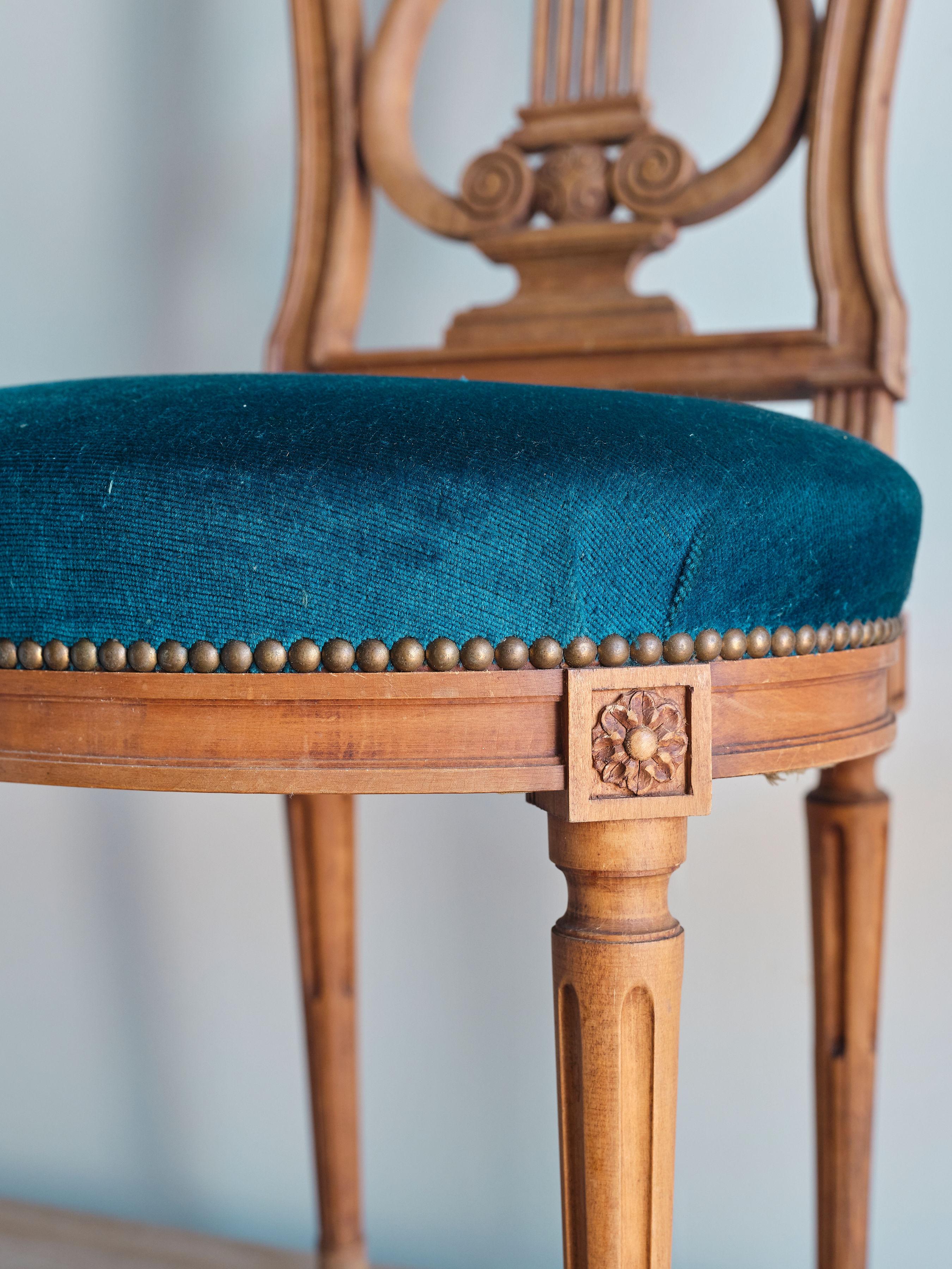 Hand-Carved 6 Louis XVI Lyra Dining Chairs