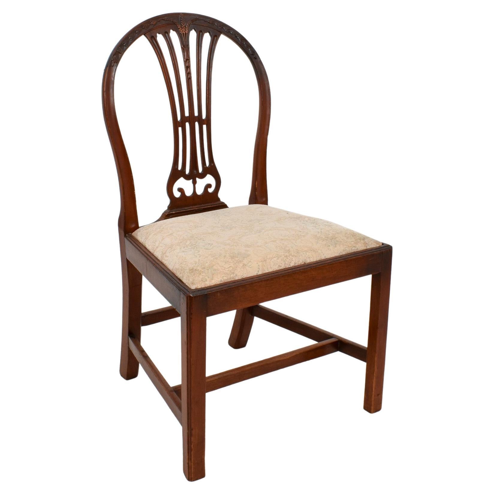 6 Mahogany Hepplewhite Dining Chairs, Circa 1760 For Sale