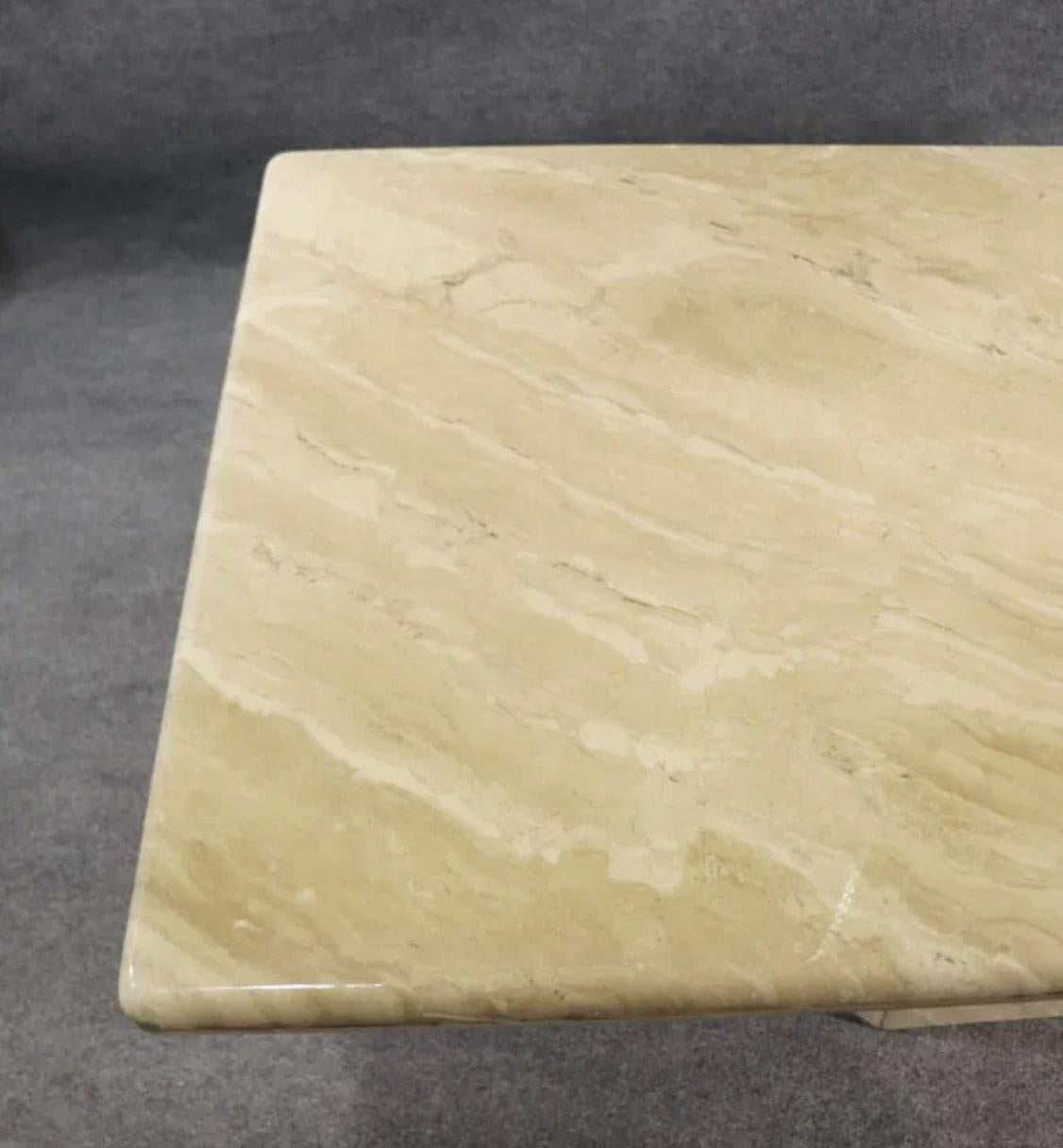 20ième siècle Table de salle à manger 6' en marbre en vente