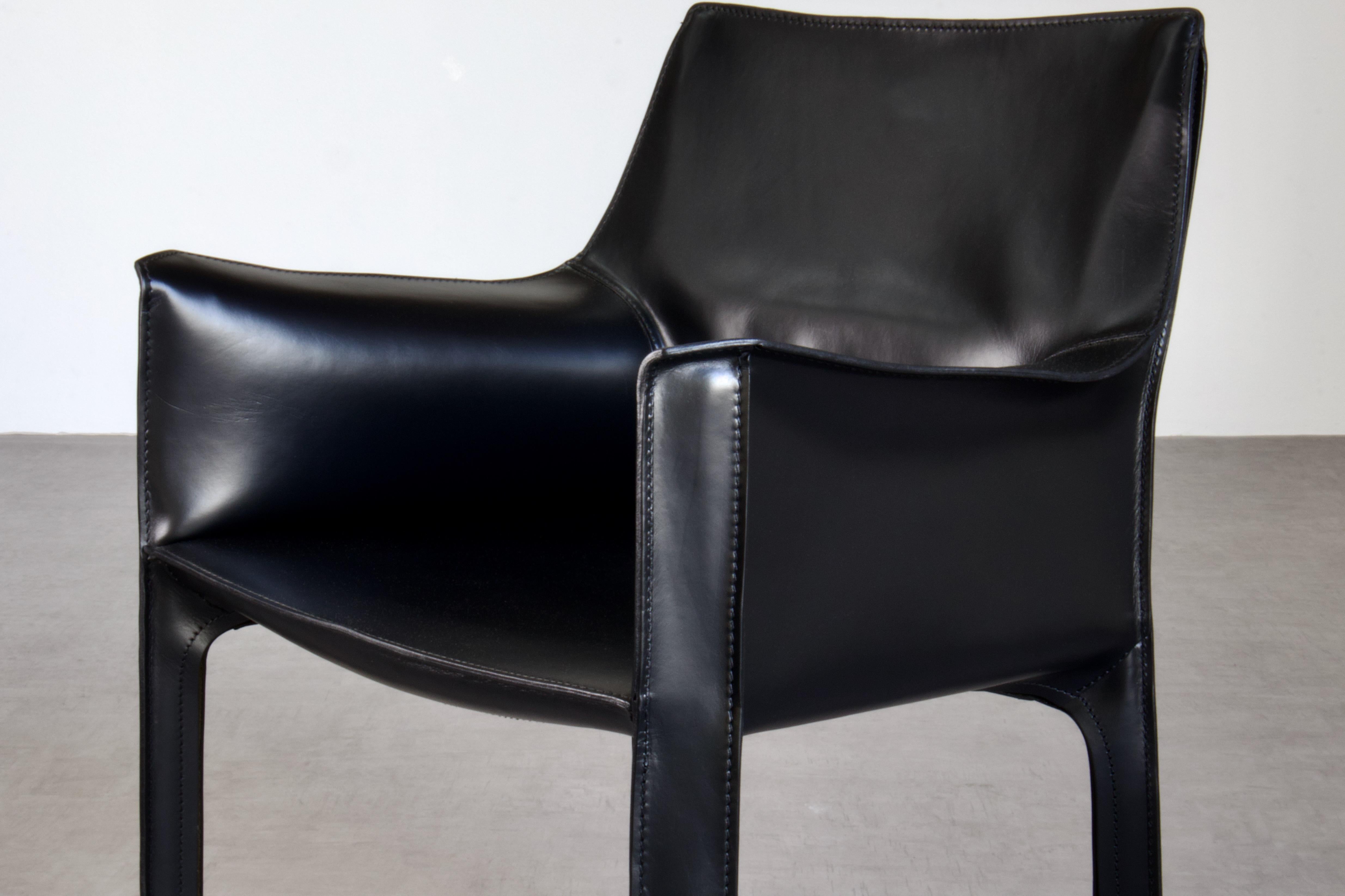 6 Mario Bellini CAB 413 Armchairs in Black Leather for Cassina, 1980s Italy For Sale 7