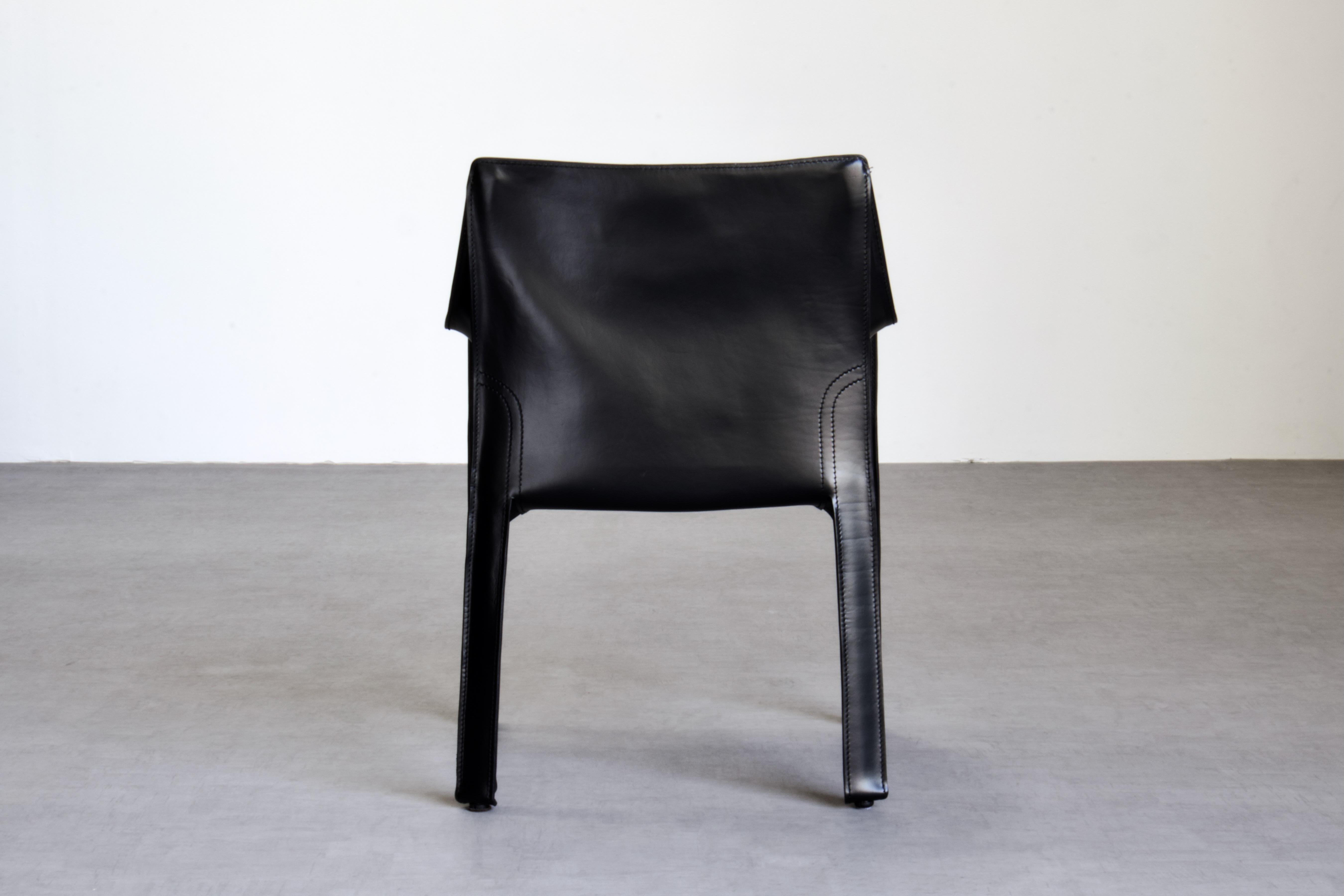 6 Mario Bellini CAB 413 Armchairs in Black Leather for Cassina, 1980s Italy For Sale 3