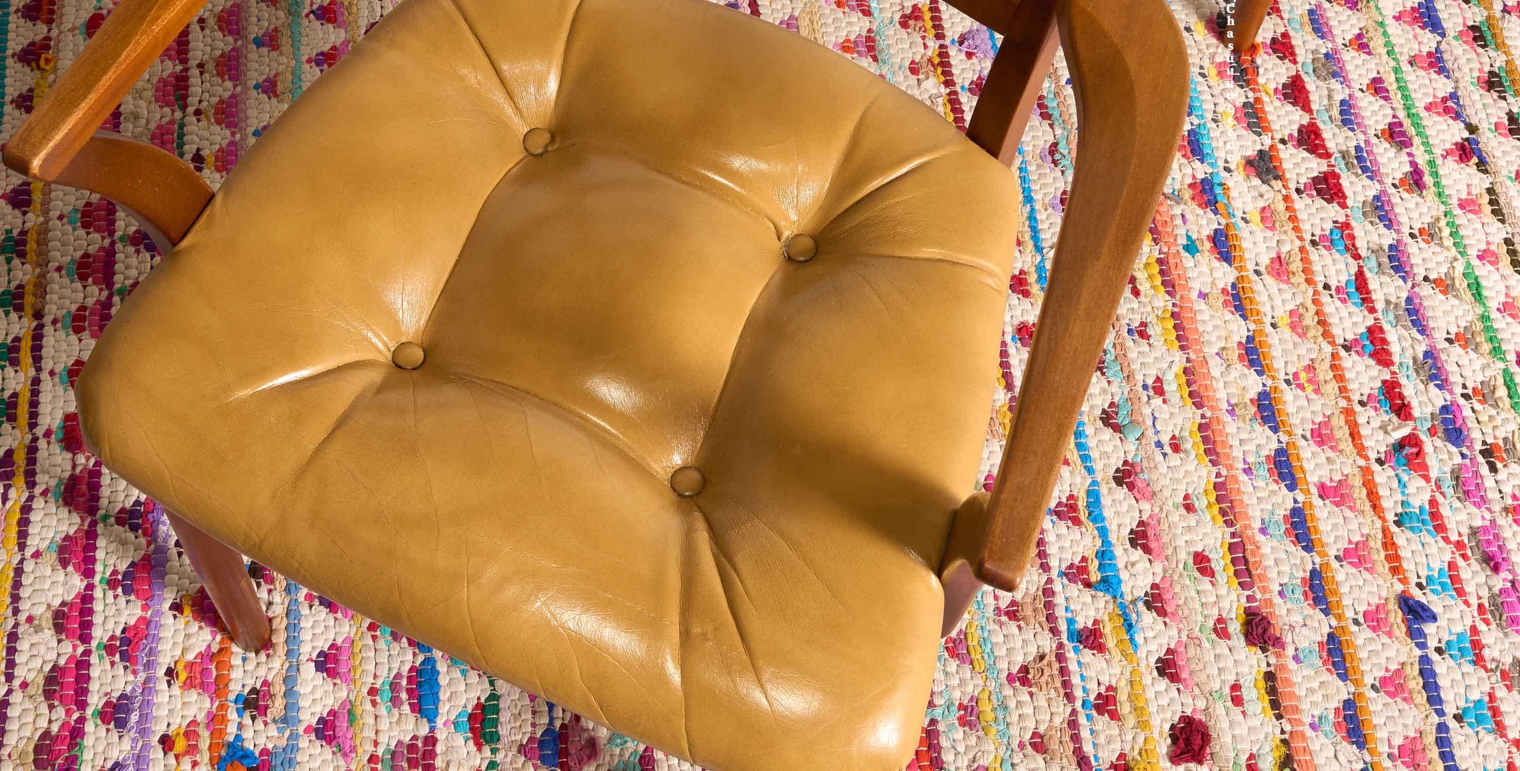 6 Mid Century MCintosh chairs, Scandinavian style In Fair Condition In BRUNOY, FR