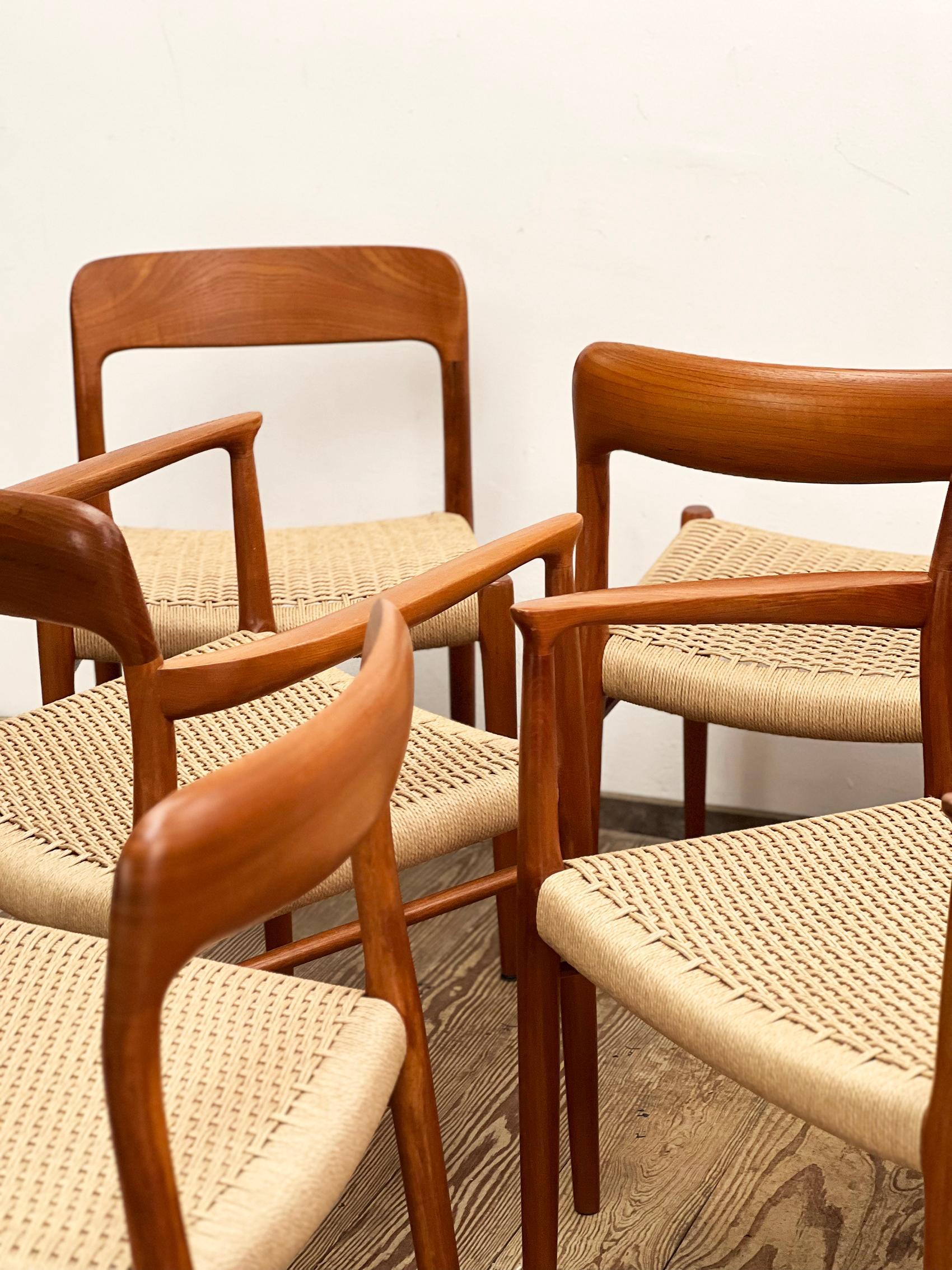 6 Mid-Century Teak Dining Chairs  No.56 & 75 by Niels O. Møller for J. L. Moller In Good Condition For Sale In München, Bavaria