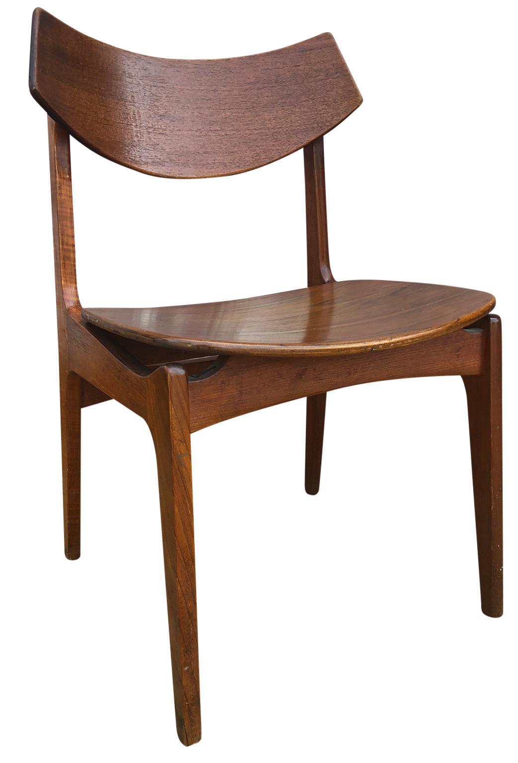 6 Midcentury Danish teak Erik Buch Dining Chairs for Funder-Schmidt & Madsen In Good Condition In BROOKLYN, NY