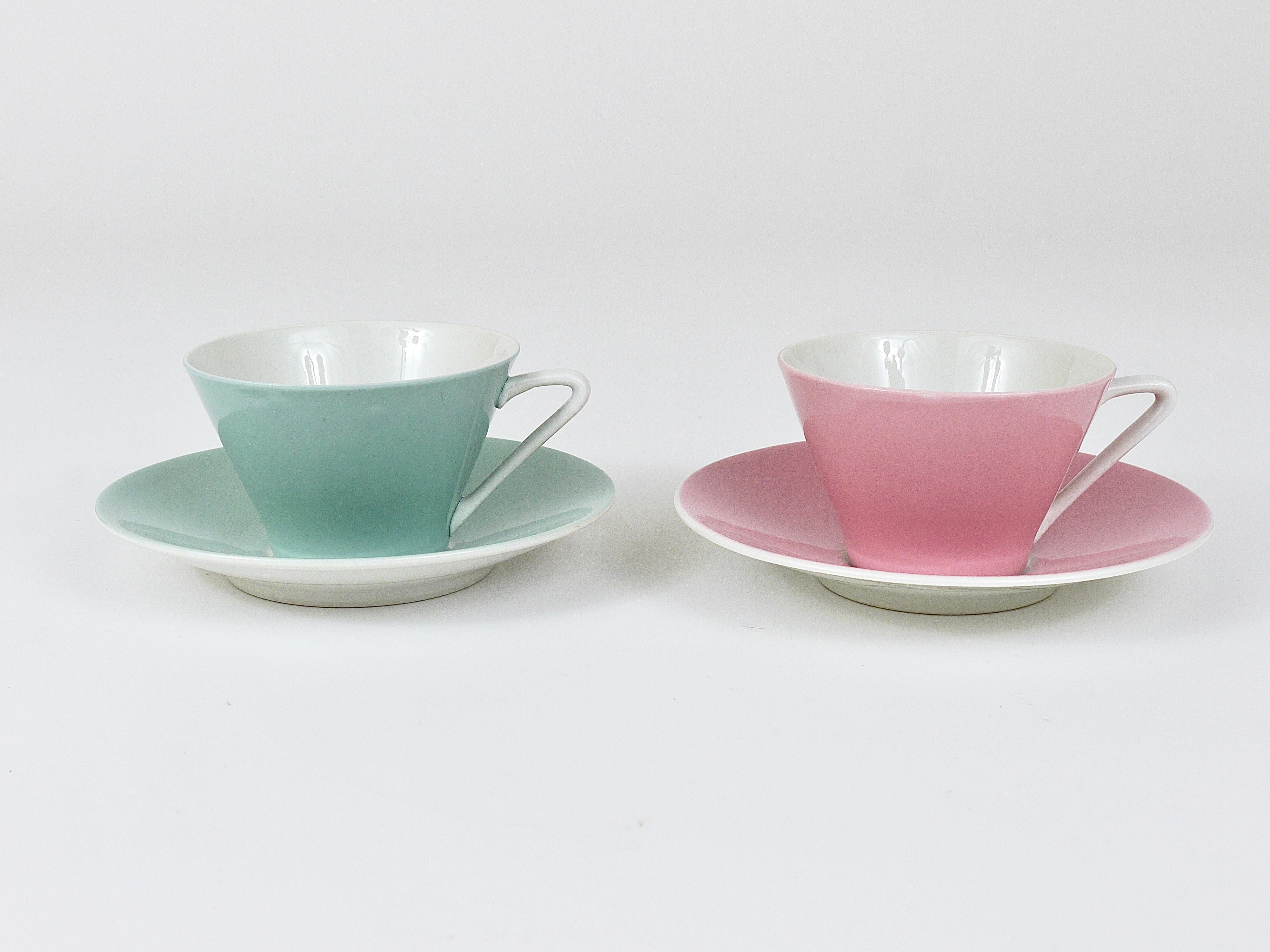 6 Pastellfarbene Gänseblümchen Espressotassen aus Porzellan, Lilien, Österreich, 1950er Jahre (20. Jahrhundert) im Angebot