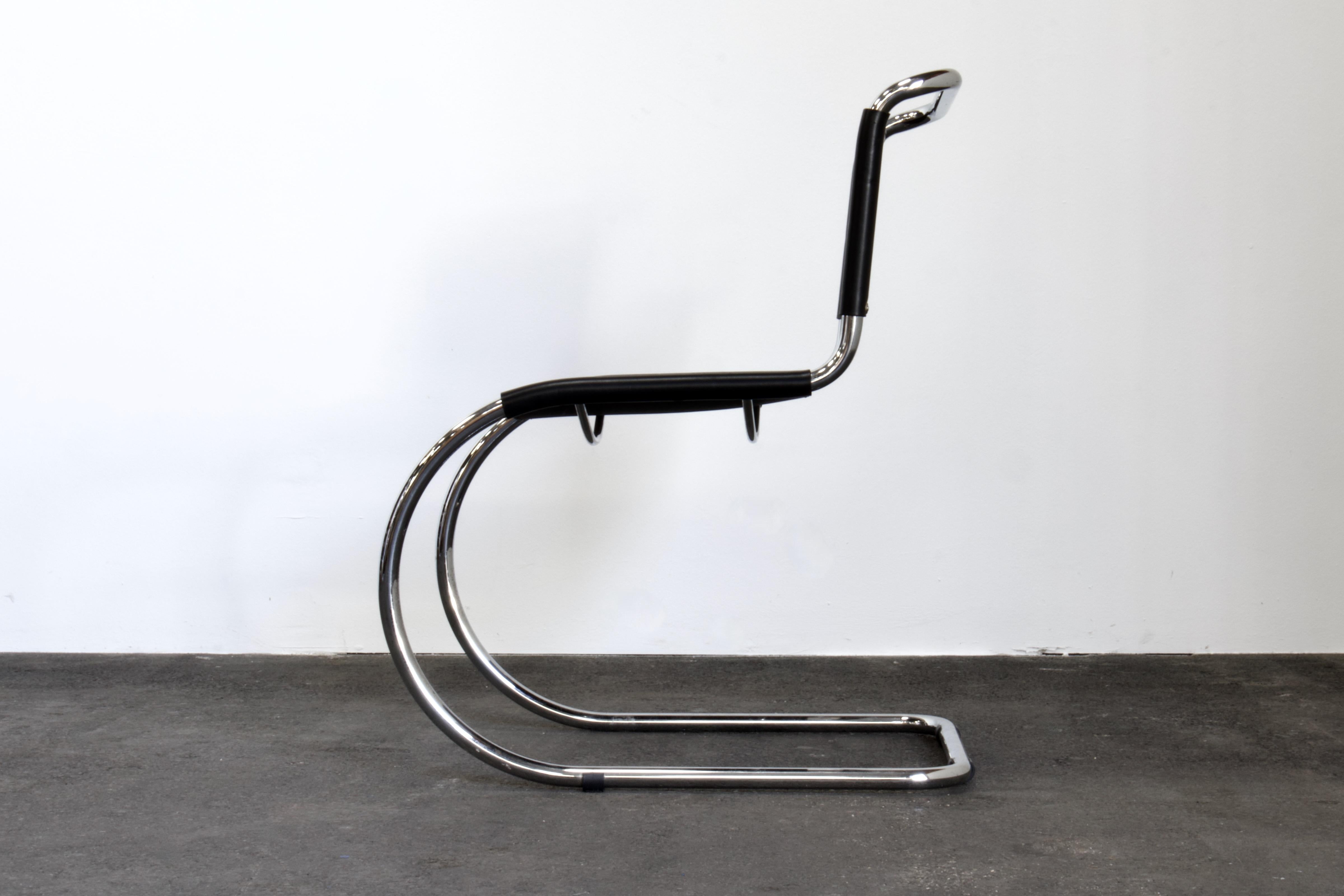Bauhaus 6 Mies van der Rohe Cantilever MR10 Chairs in Chrome & Black Saddle Leather For Sale