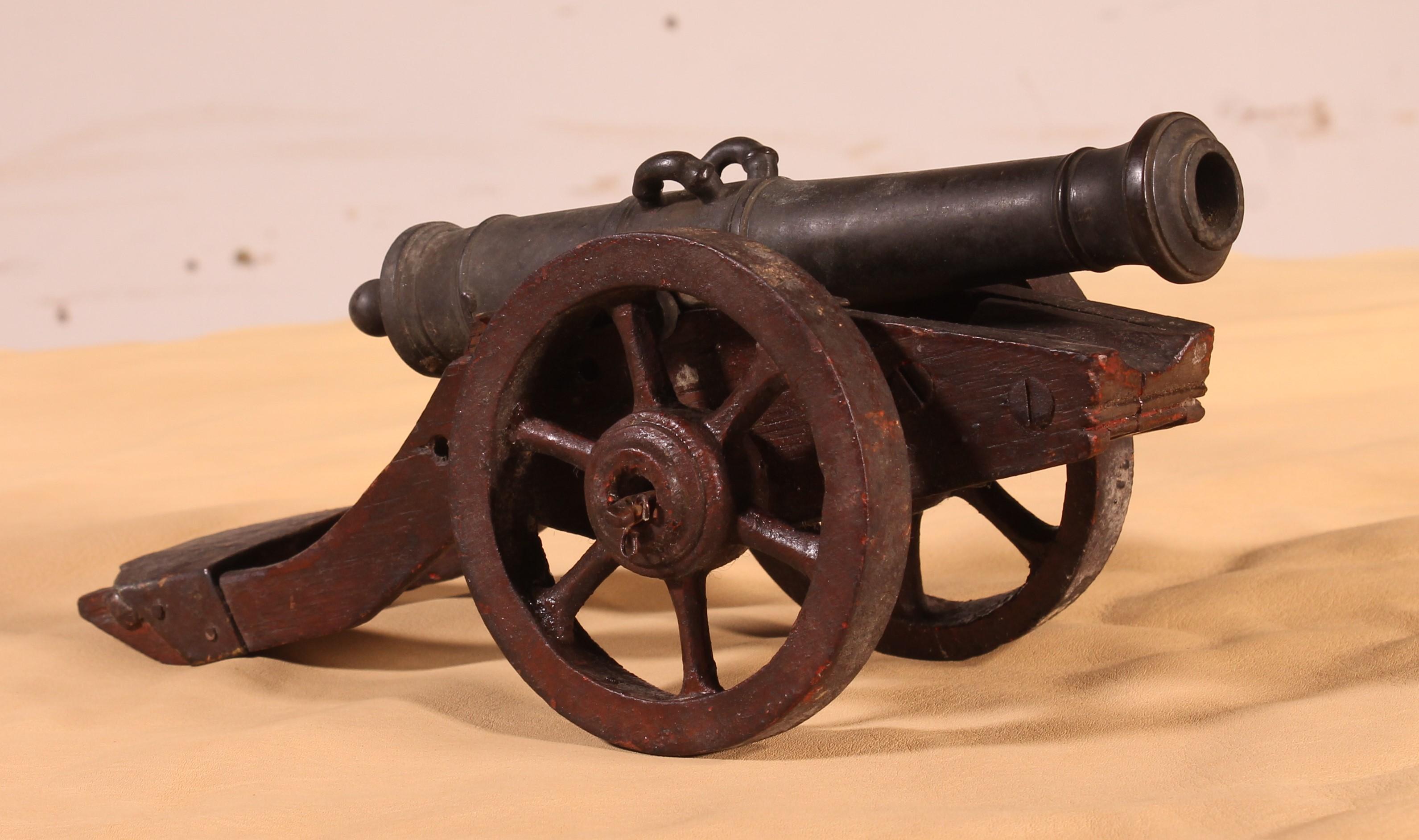 6 canons miniatures du 19e siècle en vente 8