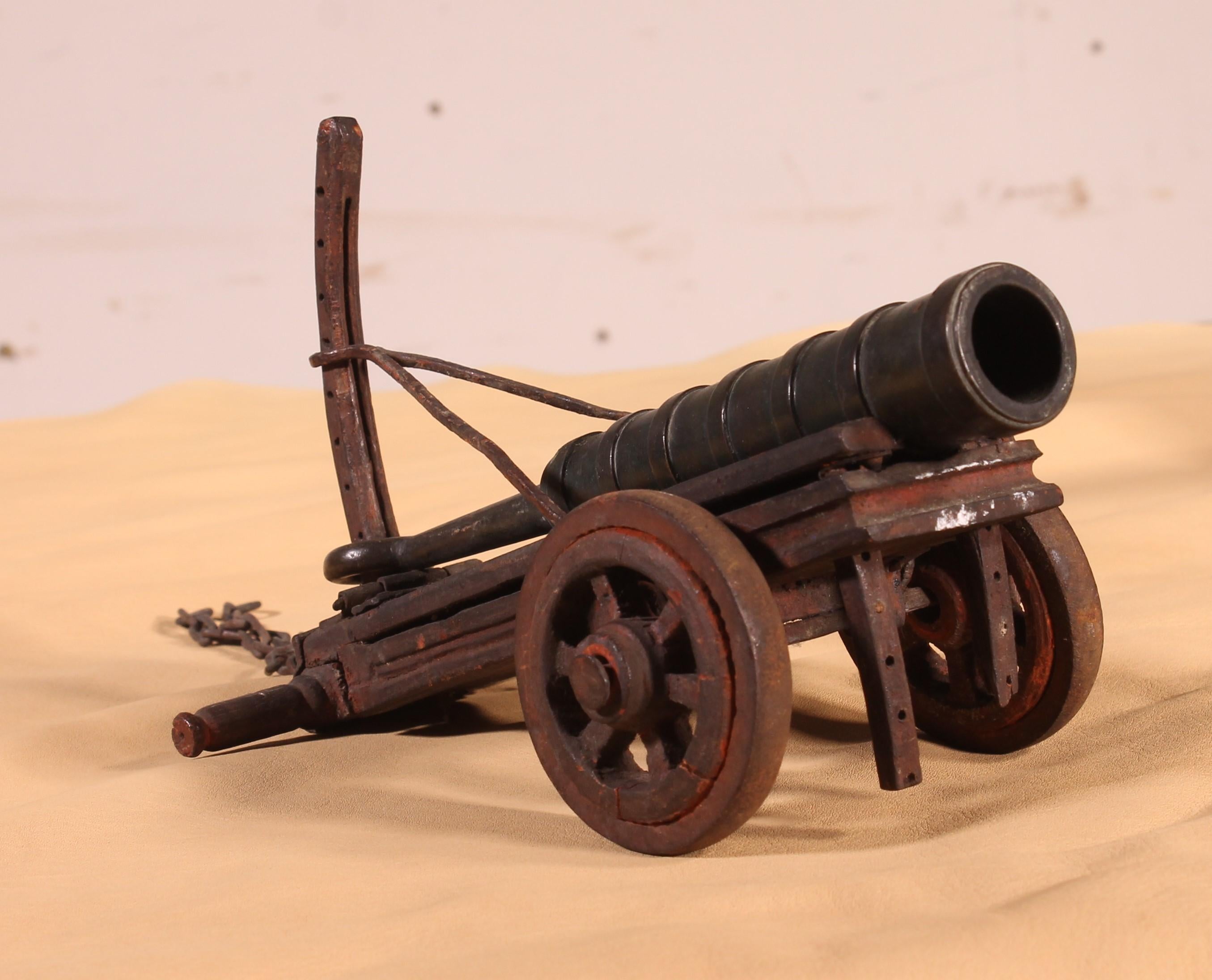 6 Miniatur Kanonen aus dem, 19. Jahrhundert im Angebot 4