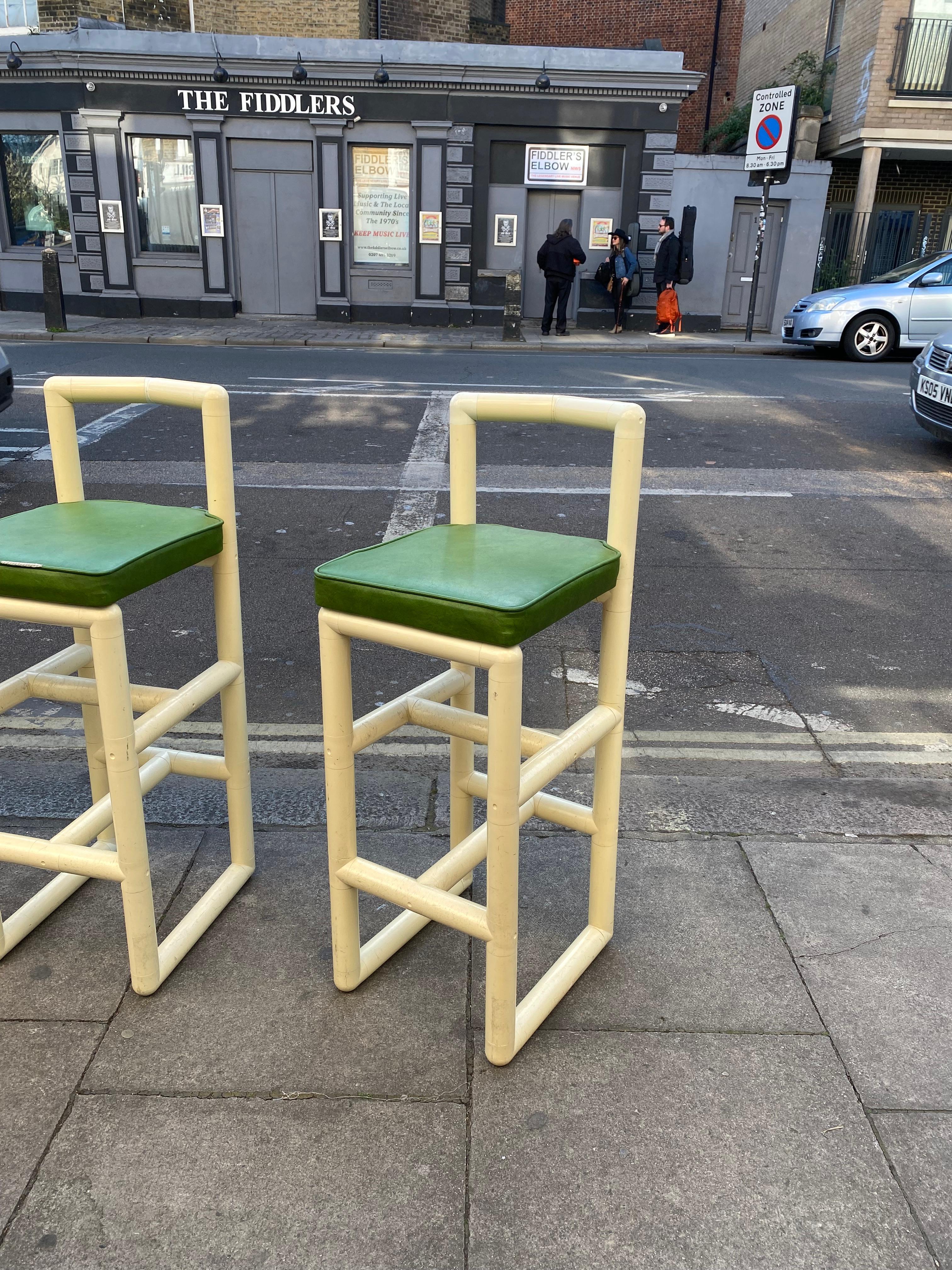 6 Modernist Bar Stools 1970s Space Age Acrylic Table Kitchen Breakfast Seats For Sale 2