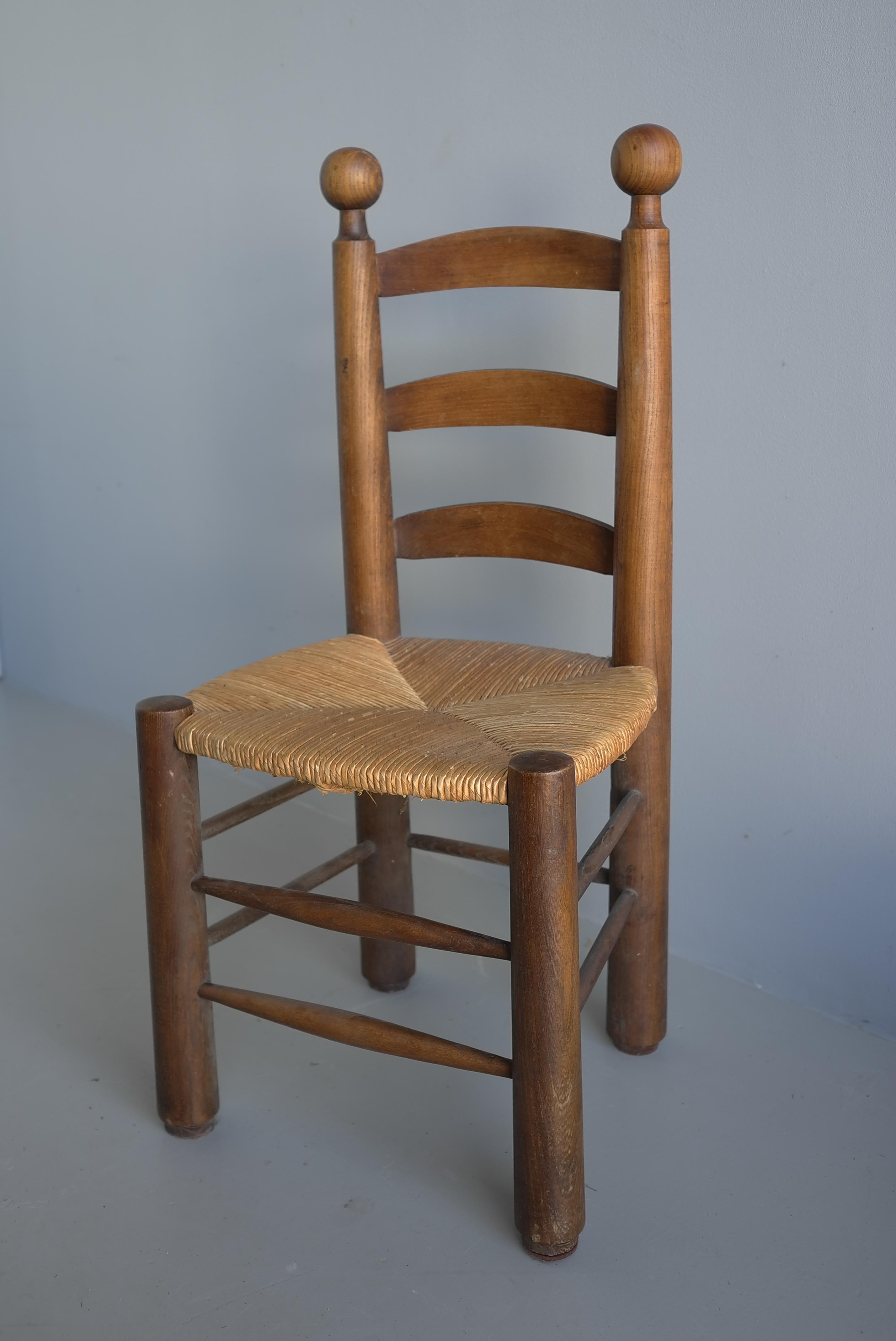 6 Chaises en Chêne Naturel et Jonc par Charles Dudouyt , France 1950's Bon état - En vente à Den Haag, NL