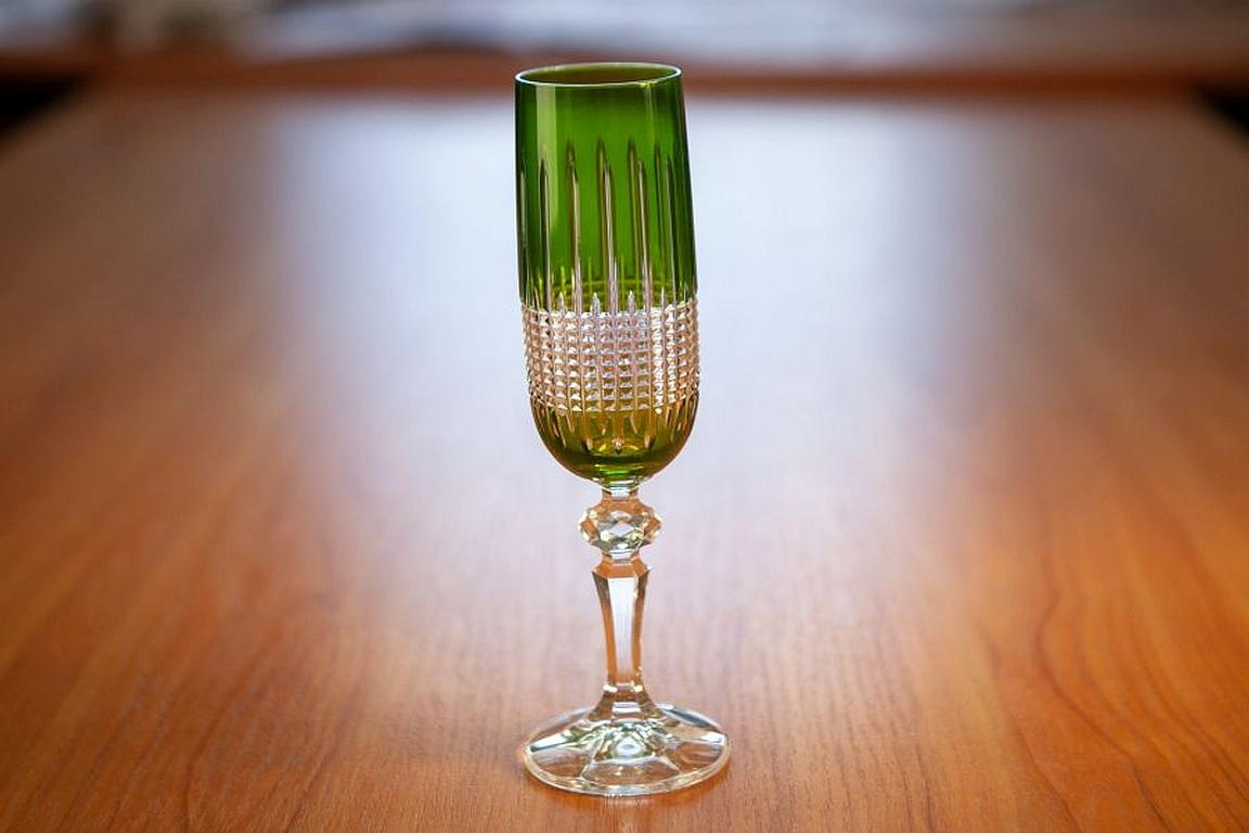 Set of 6 Cristal Champagne Glasses in Mix Colors (6.1 fl_oz_us) For Sale 5